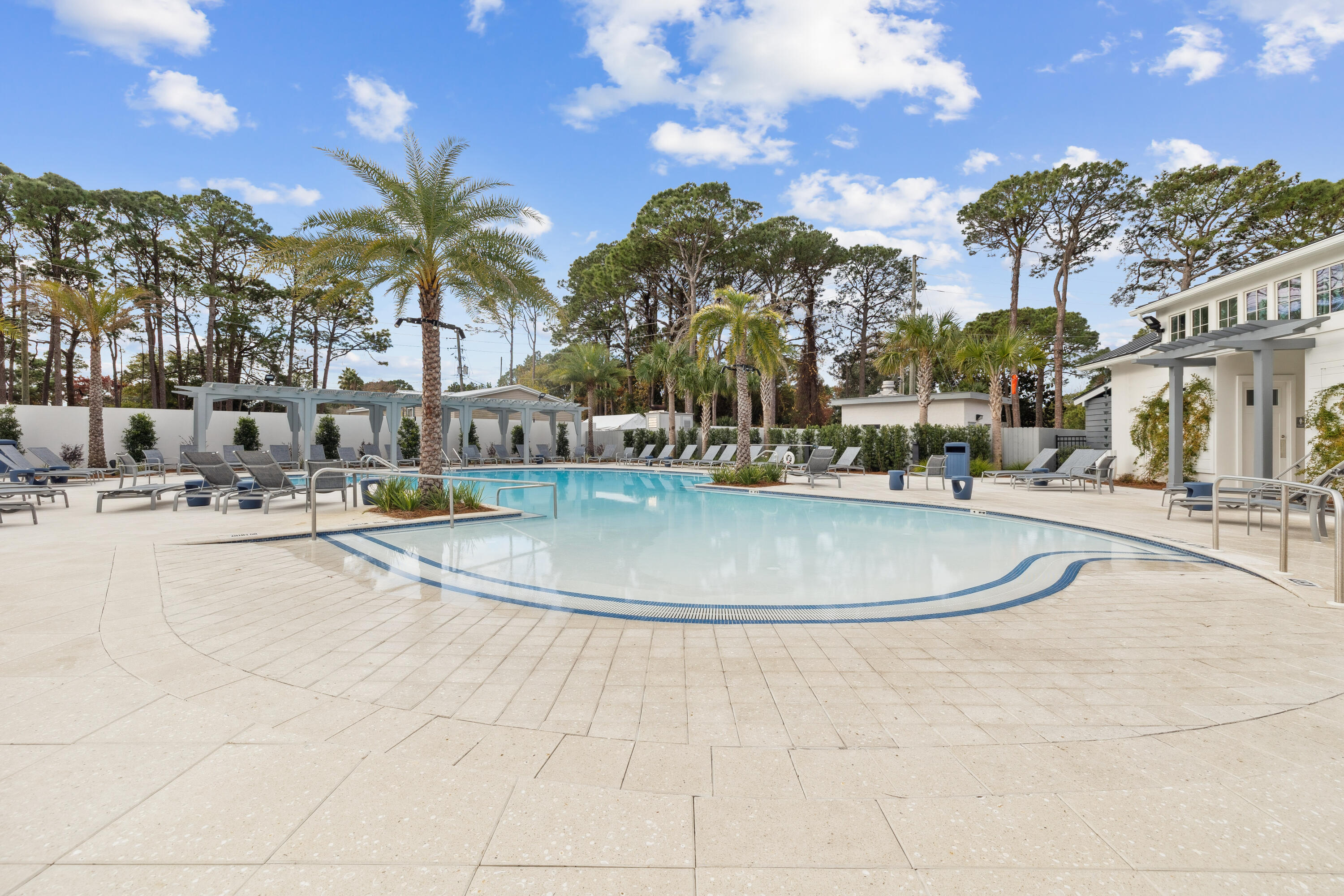 PLAYERS CLUB AT SANDESTIN - Residential