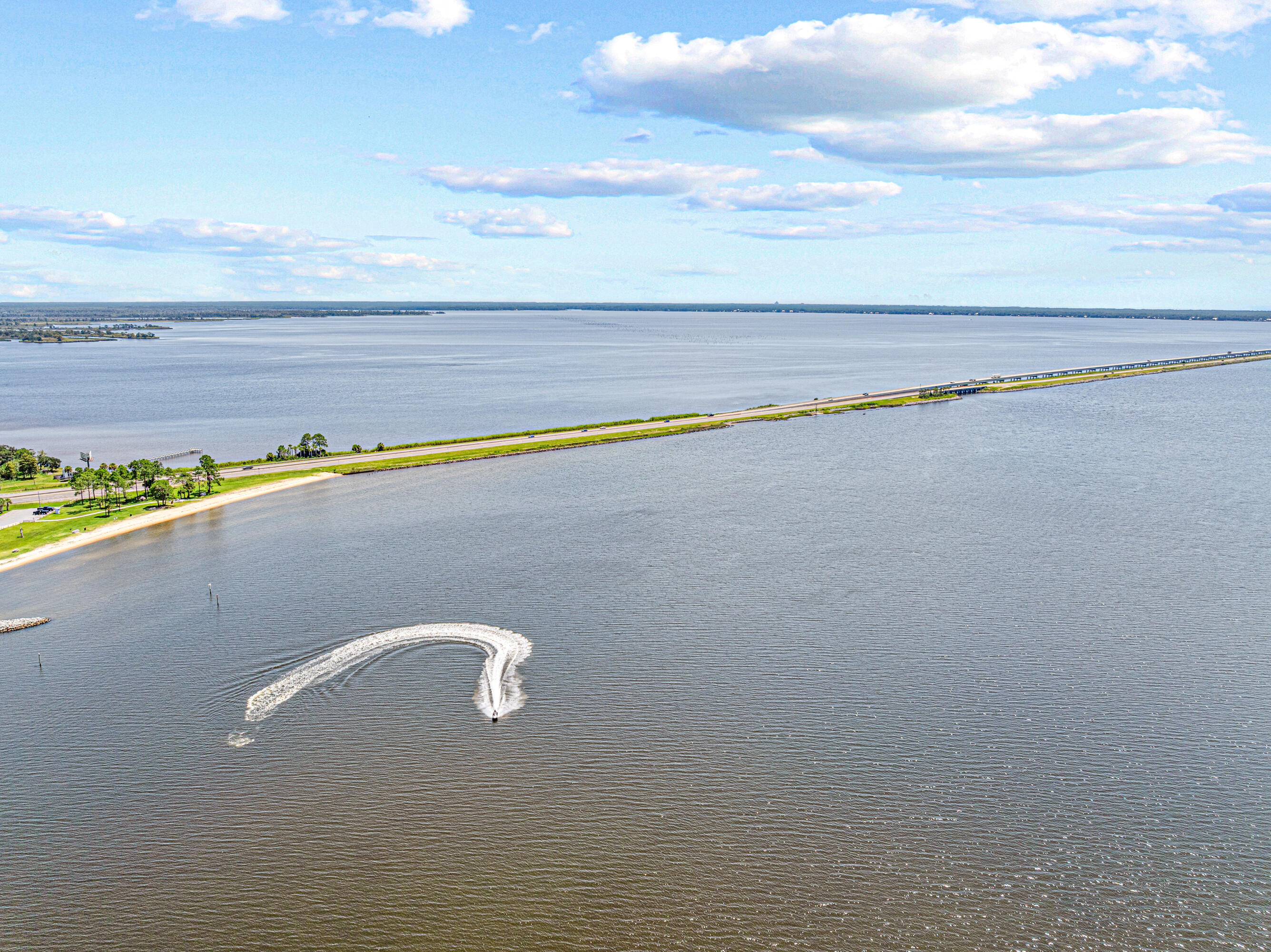 BAY GROVE - Residential