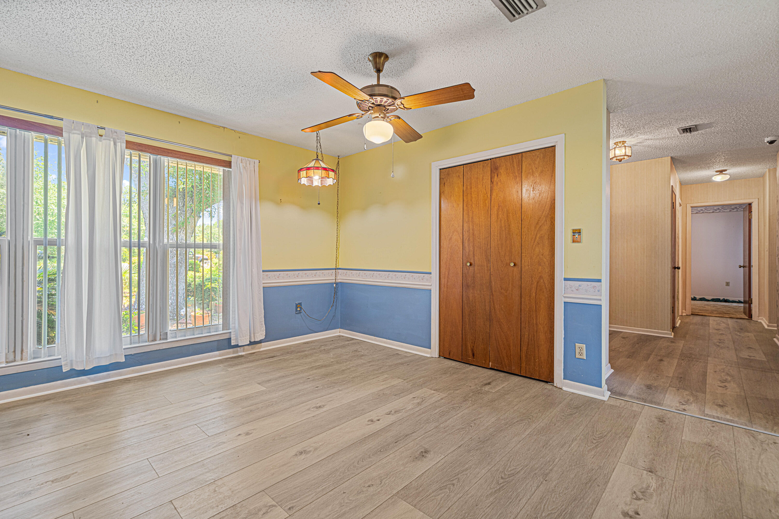 BAY GROVE - Residential