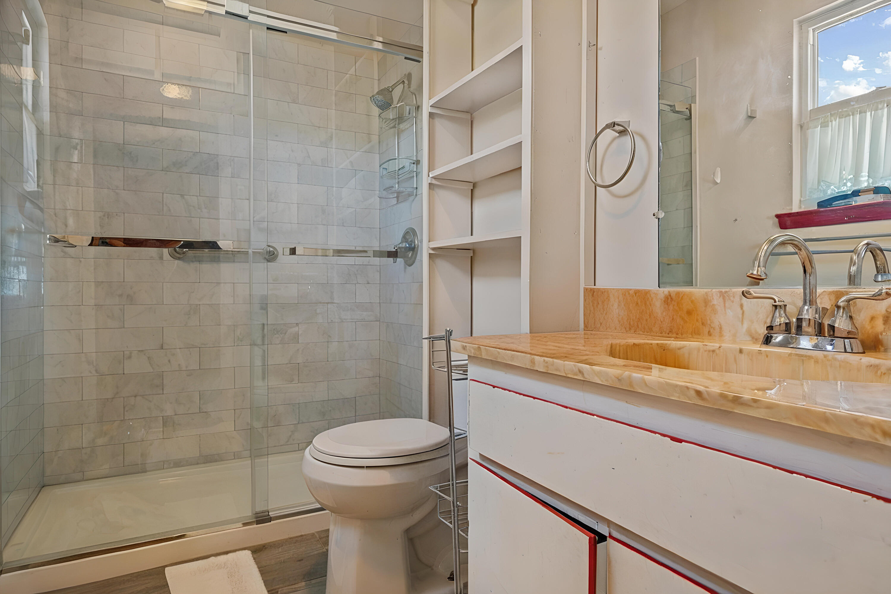 BAY GROVE - Residential