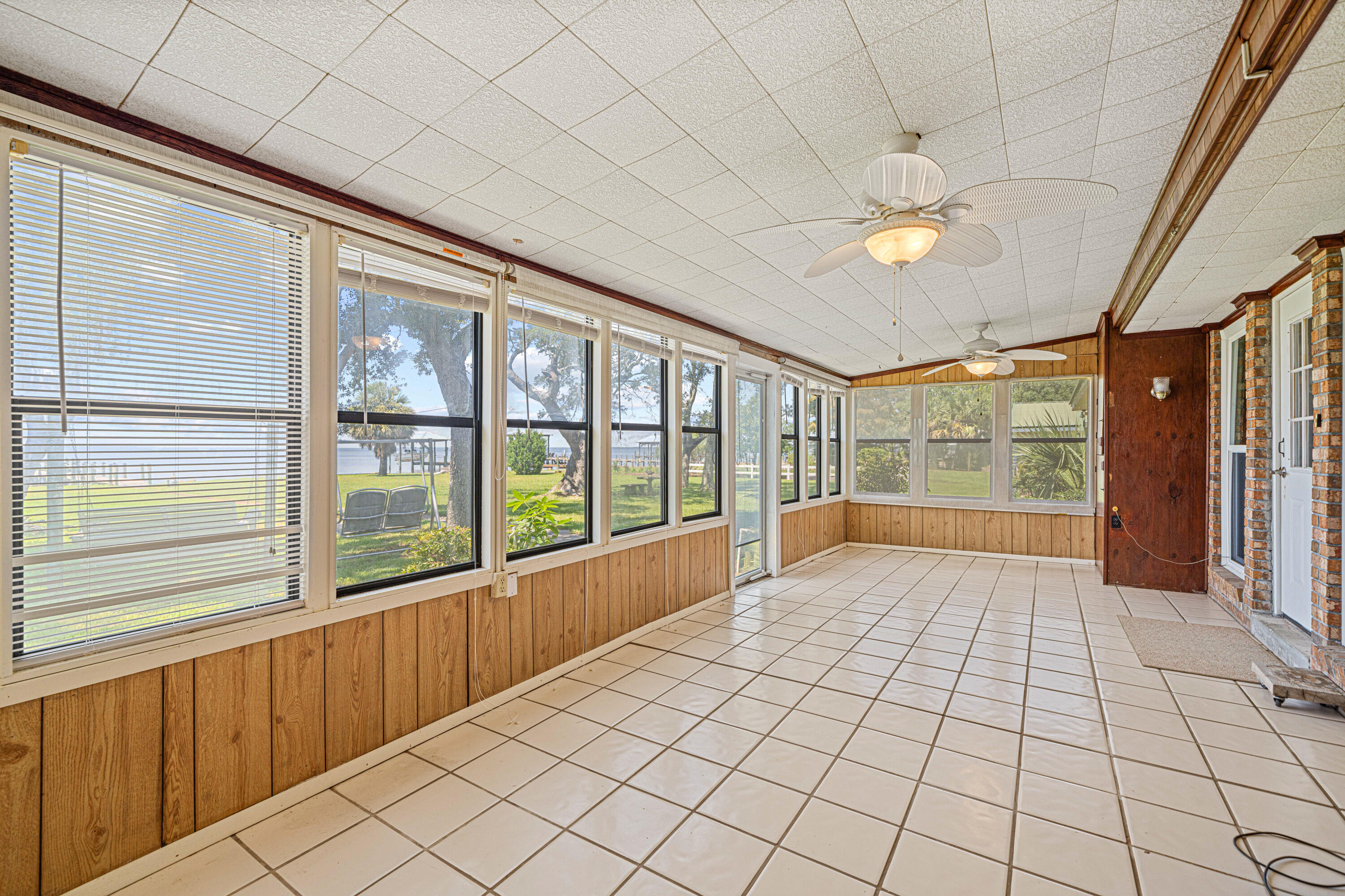 BAY GROVE - Residential