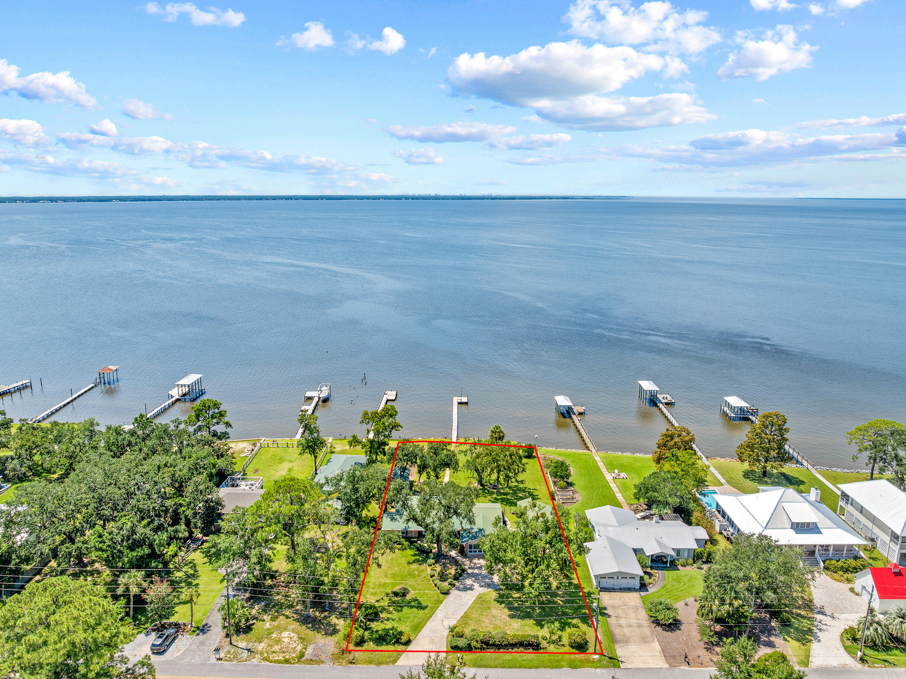 BAY GROVE - Residential