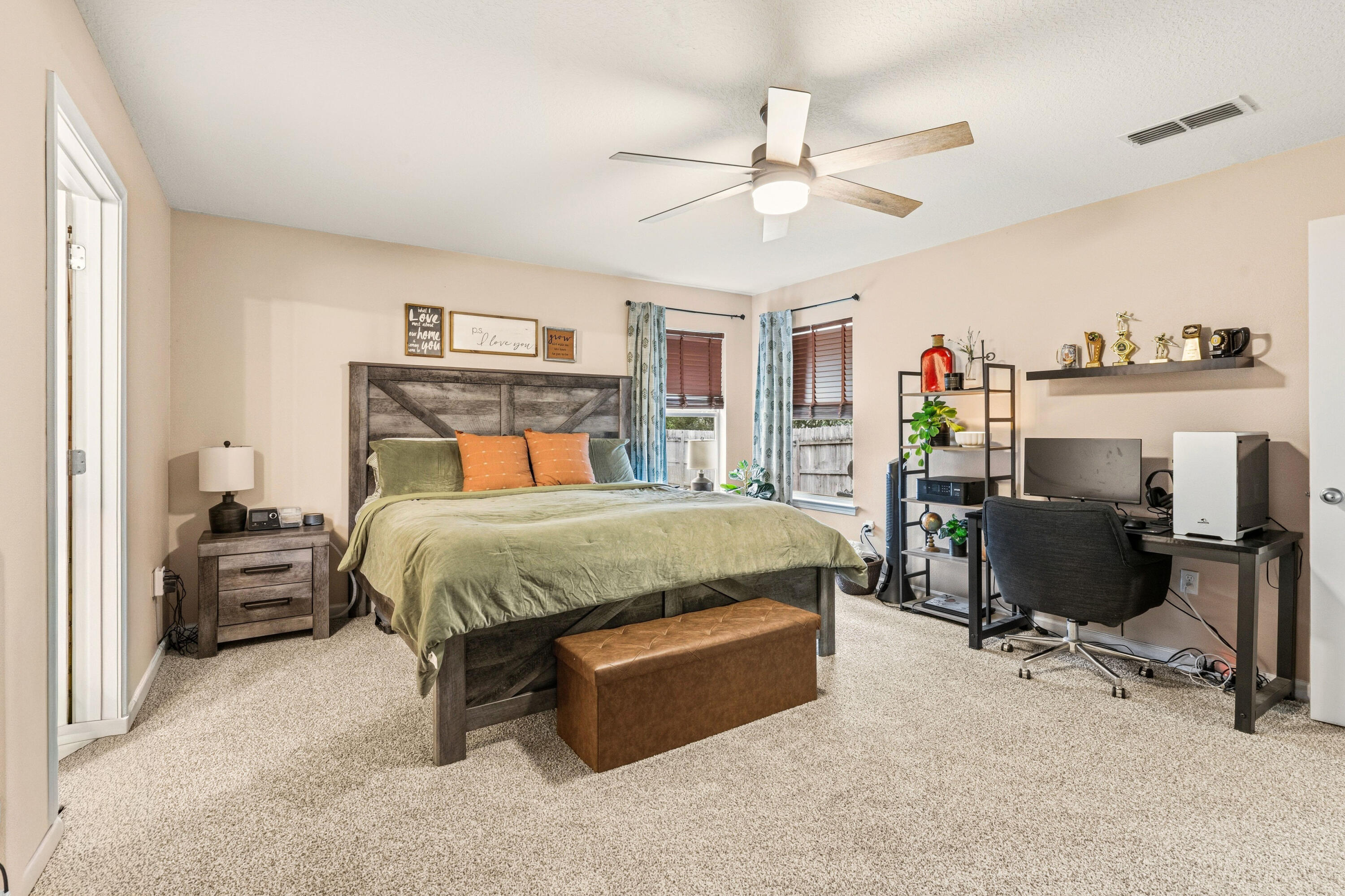 LOST CREEK - Residential