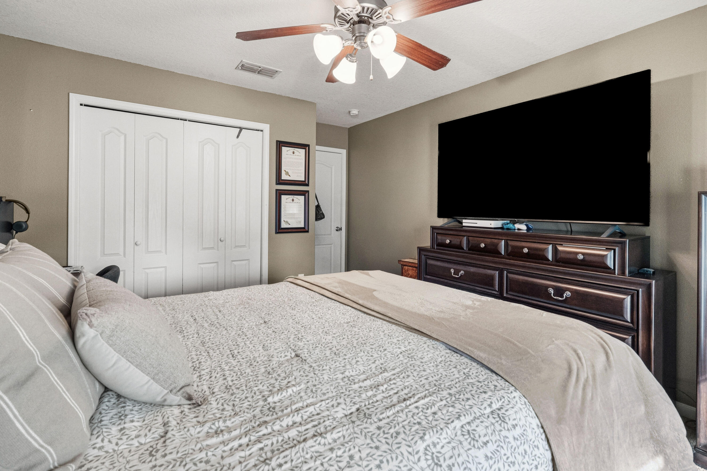 LOST CREEK - Residential