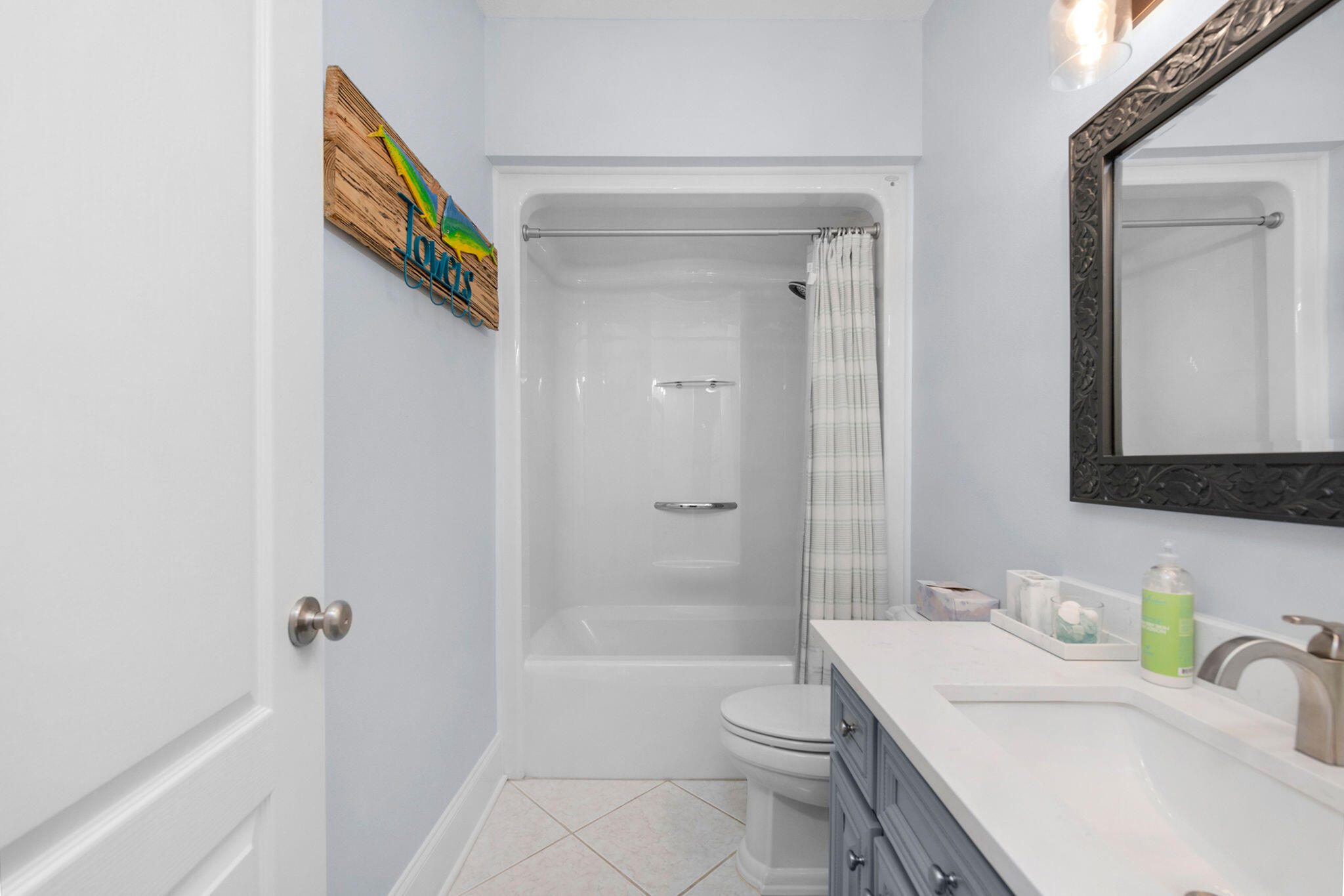 THE SOUND CONDOMINIUM - Residential