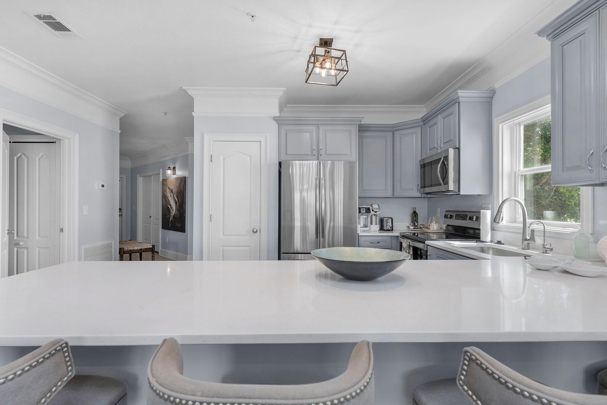 THE SOUND CONDOMINIUM - Residential