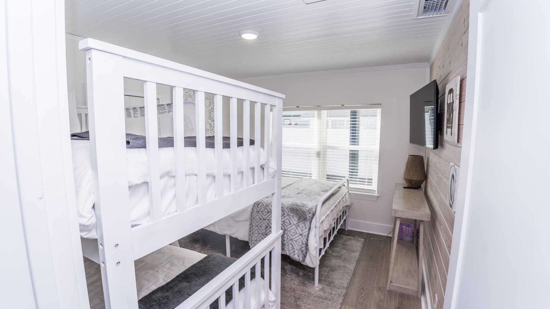 BID-A-WEE S/D - Residential