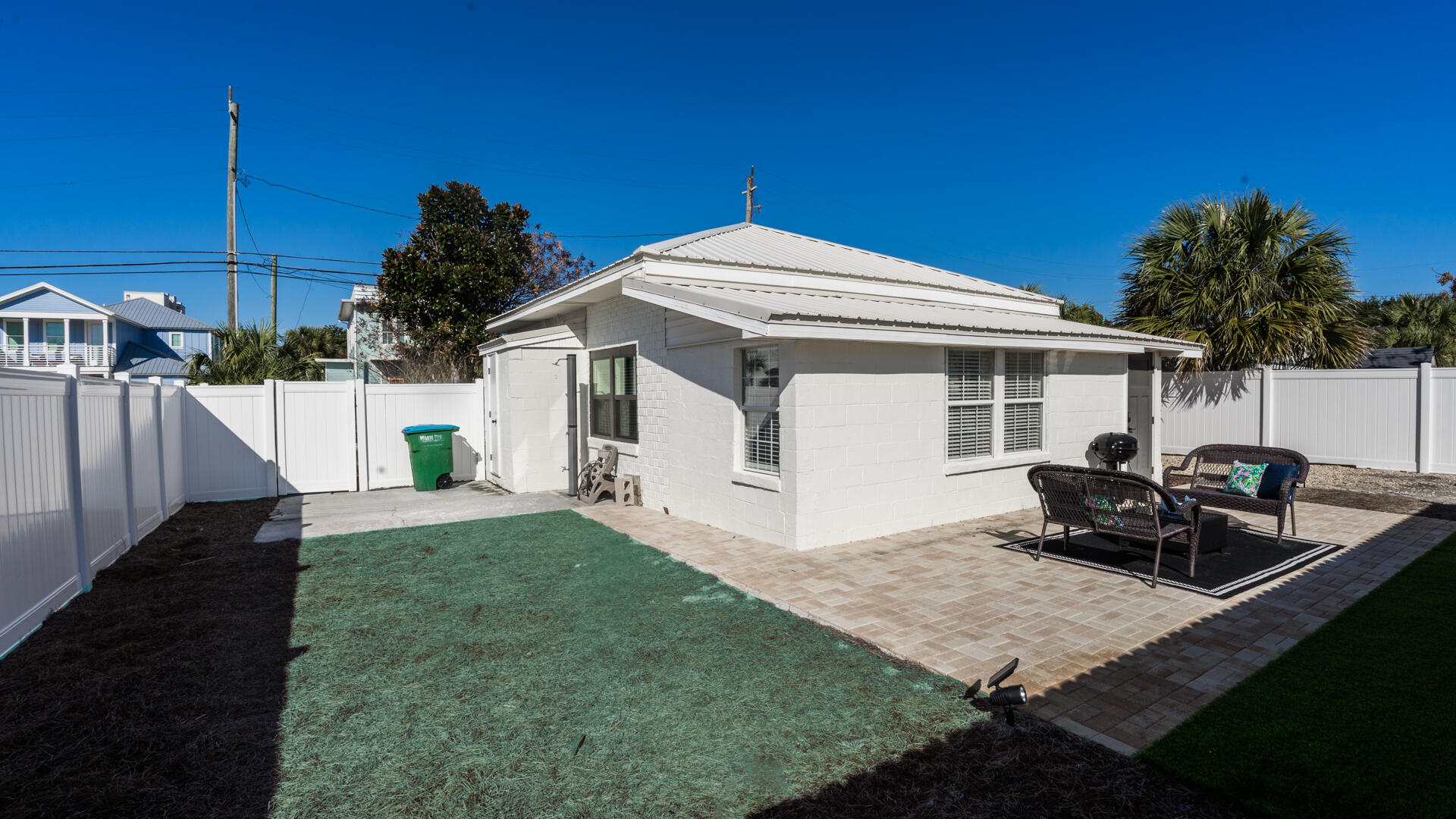 BID-A-WEE S/D - Residential