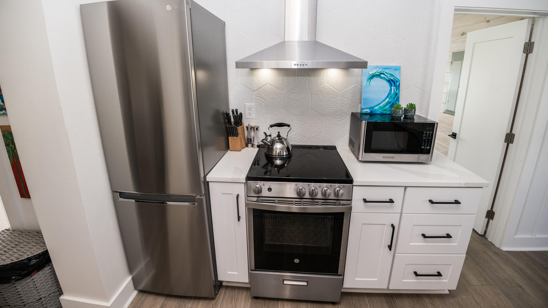 BID-A-WEE S/D - Residential