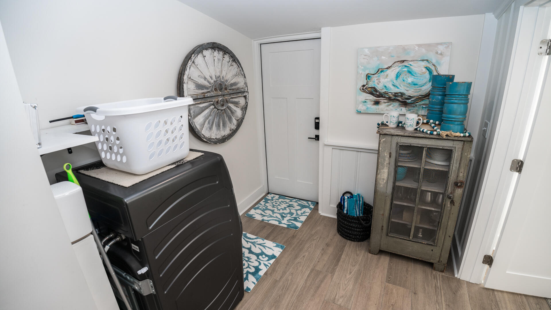 BID-A-WEE S/D - Residential