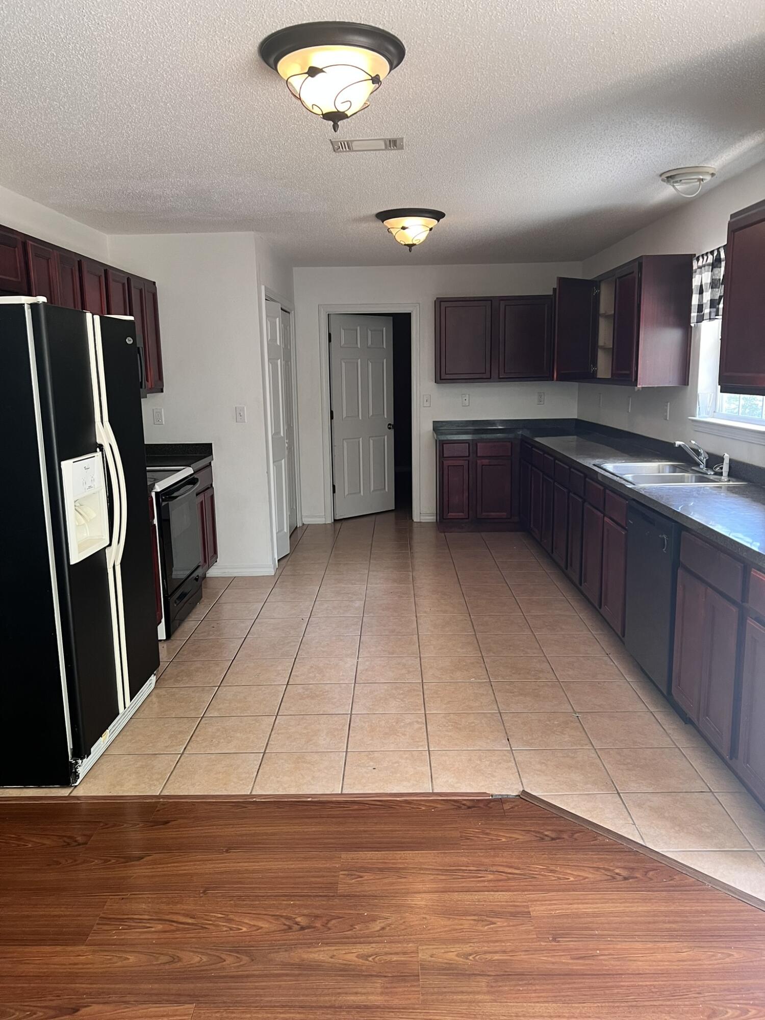 JERNIGAN S/D 2ND ADDN - Residential Lease