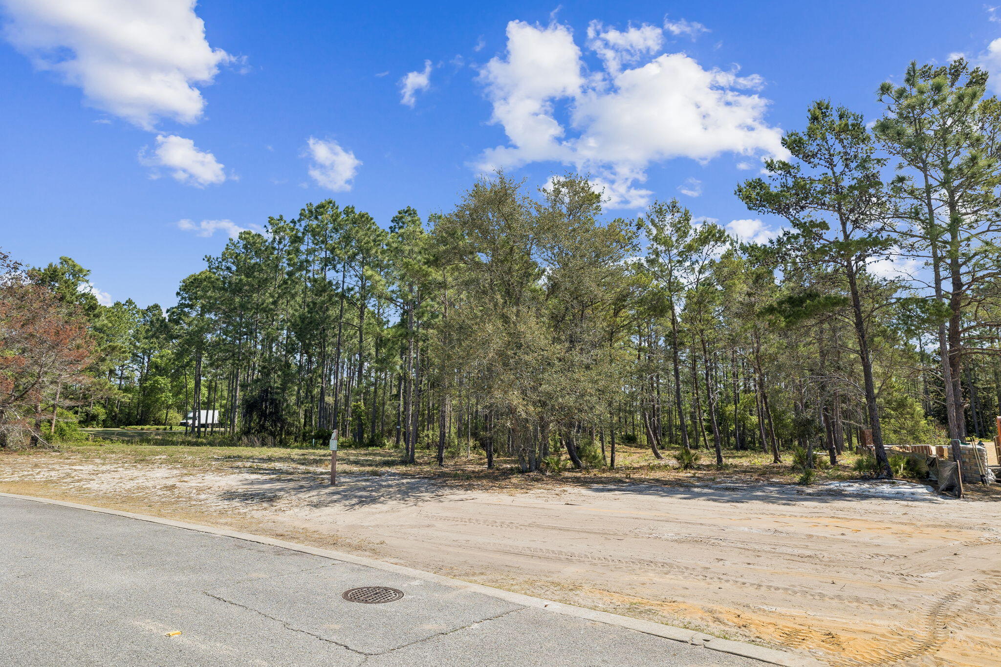 WILD HERON PHASE I - Land