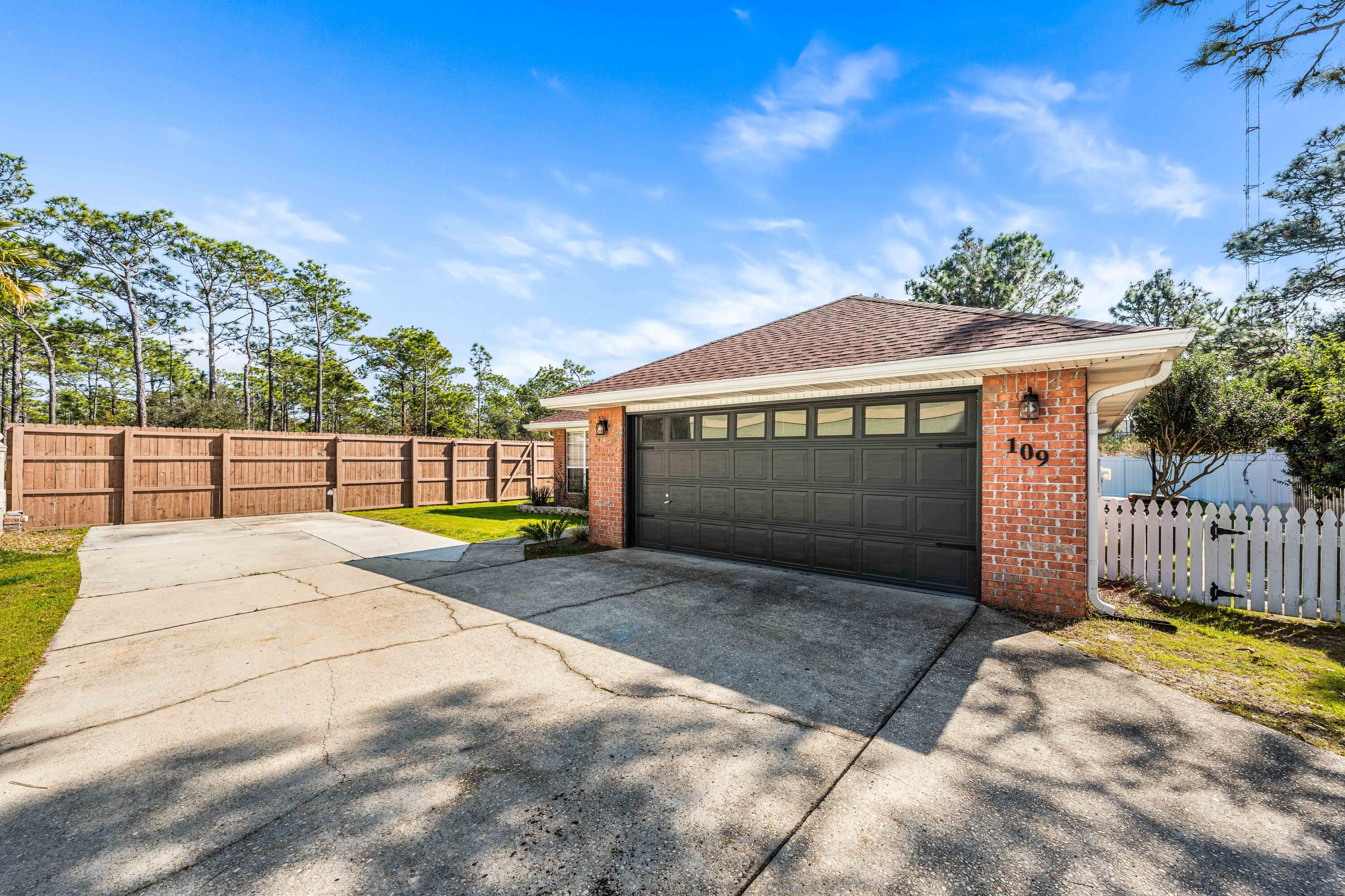 MACK BAYOU ESTATES - Residential