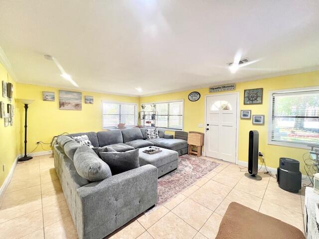 HELMS & ALLEN - Residential Lease