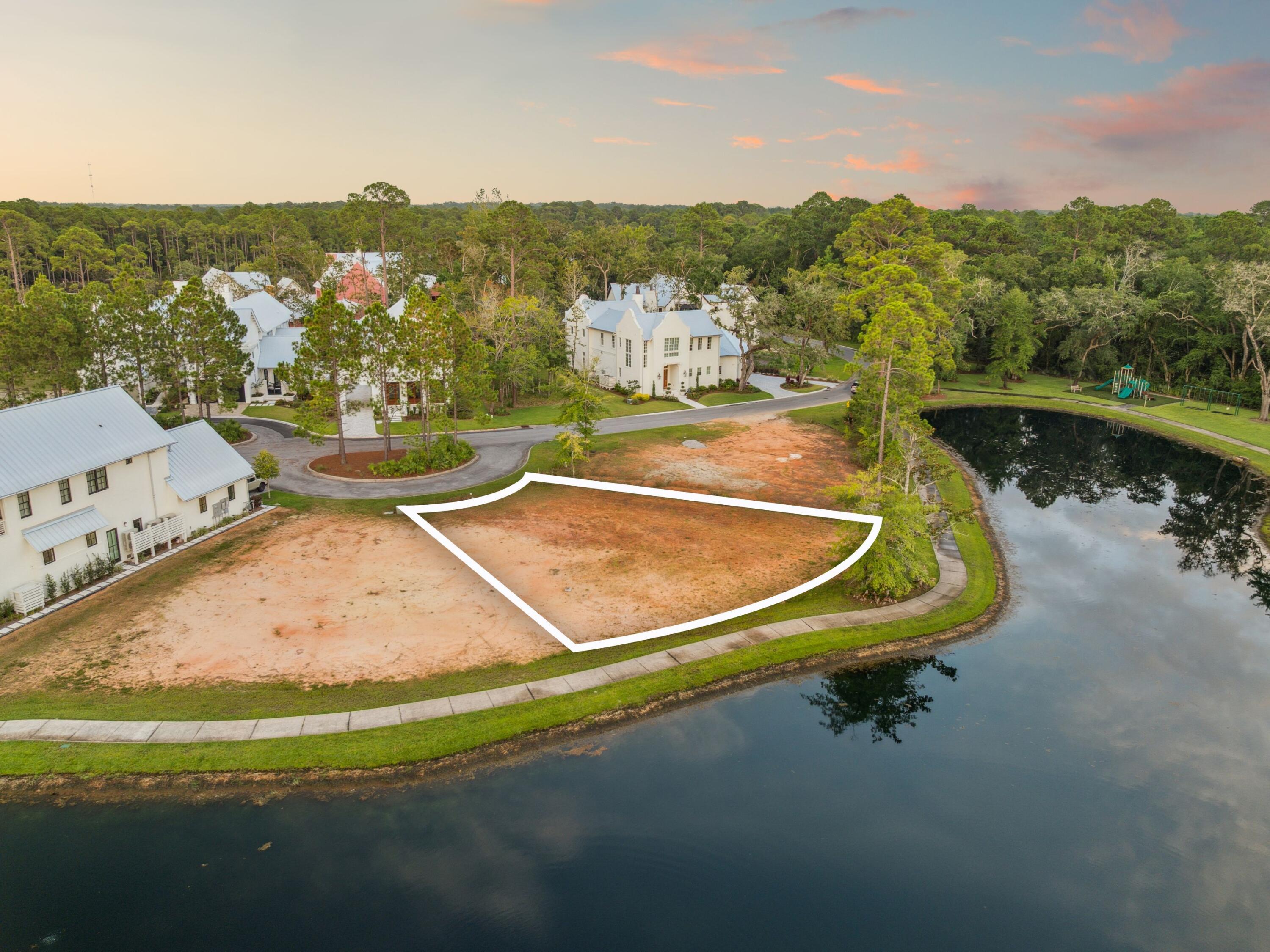 CHURCHILL OAKS - Residential