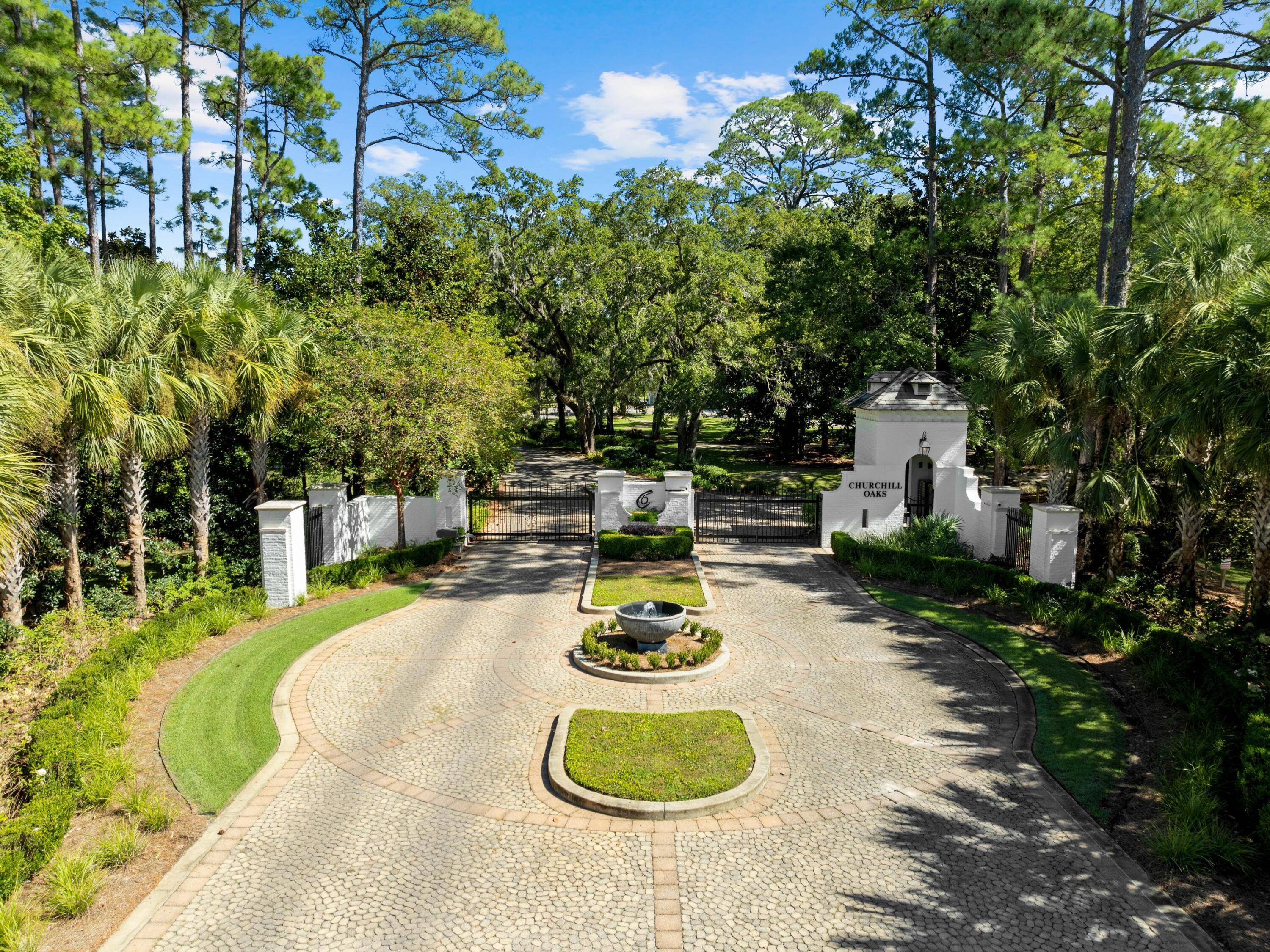 CHURCHILL OAKS - Residential