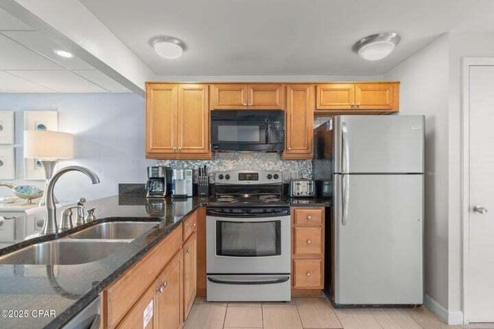 EDGEWATER TOWER 3 - Residential