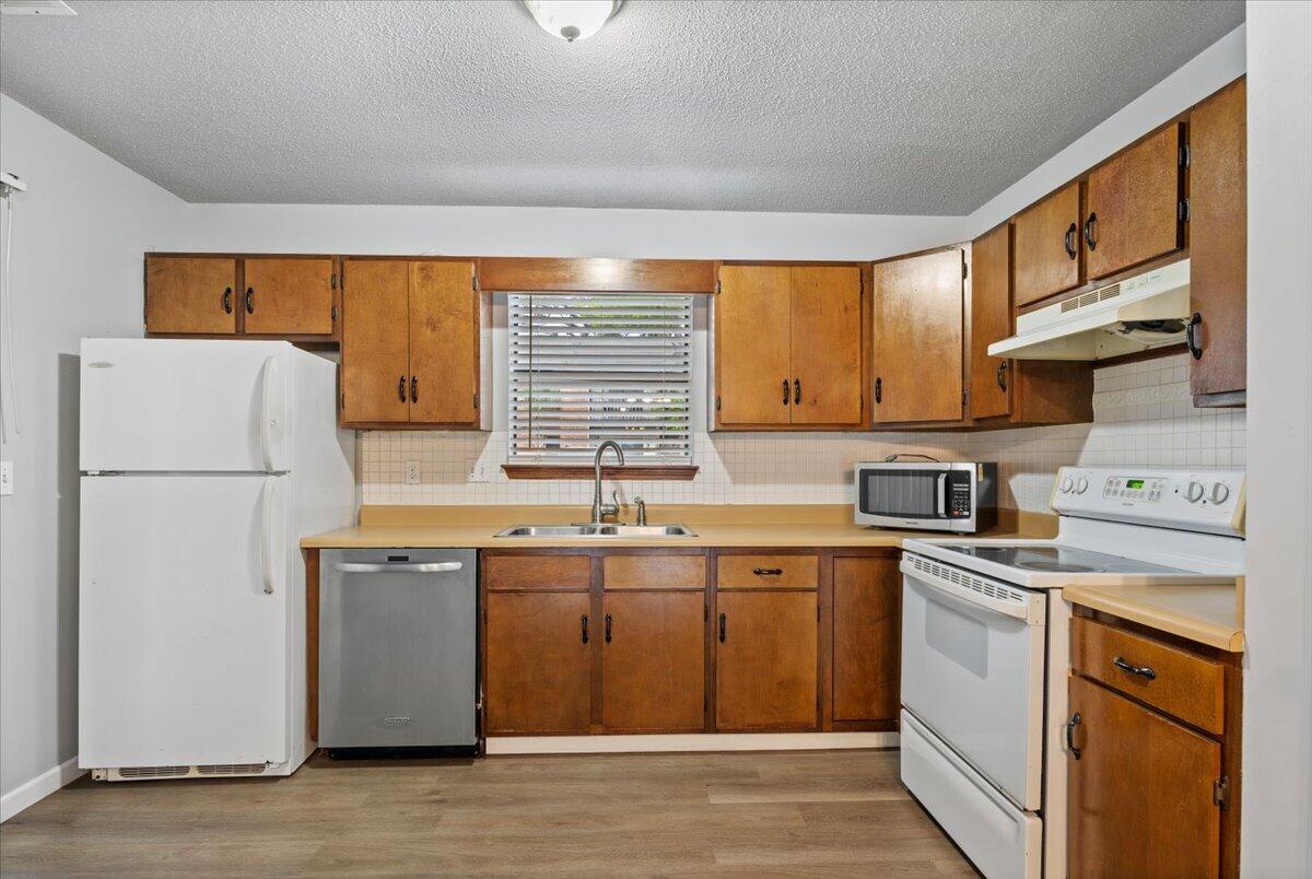 SHANGRA WOODS 1ST ADDN - Residential