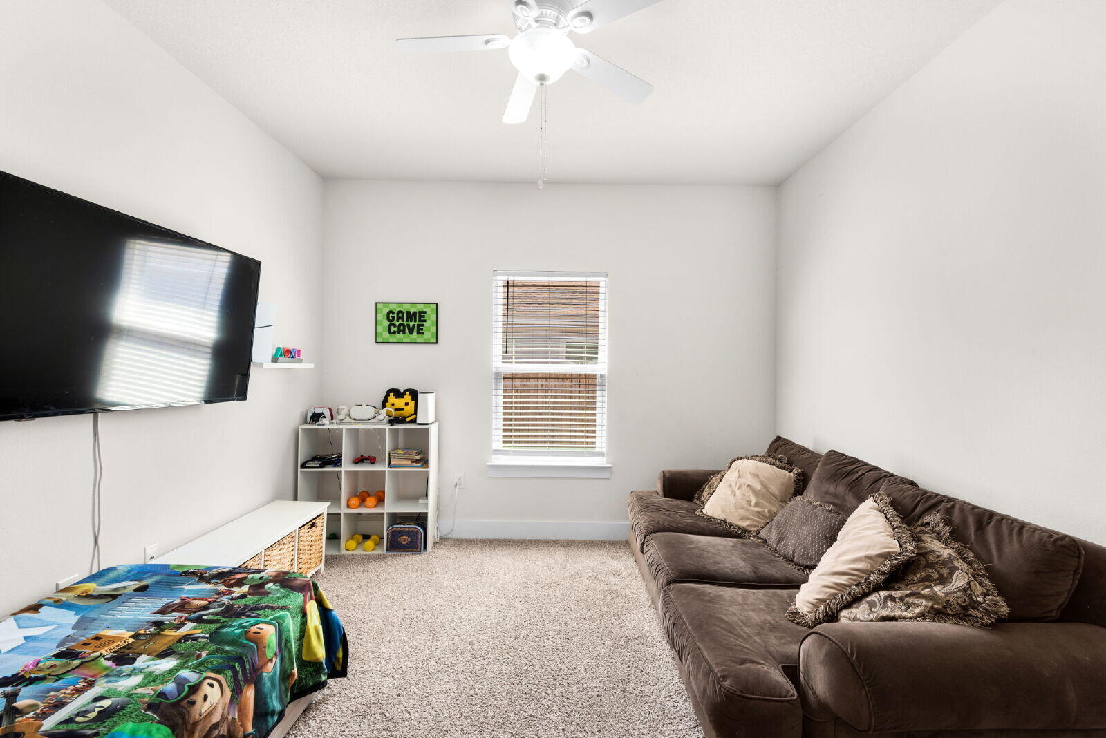 FOREST BAY ESTATES - Residential Lease