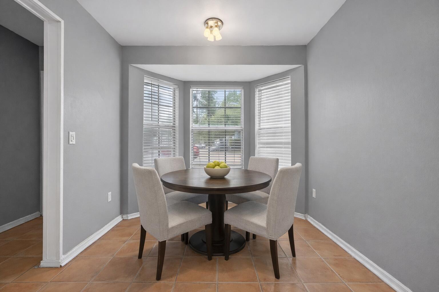 LA CHATEAU - Residential