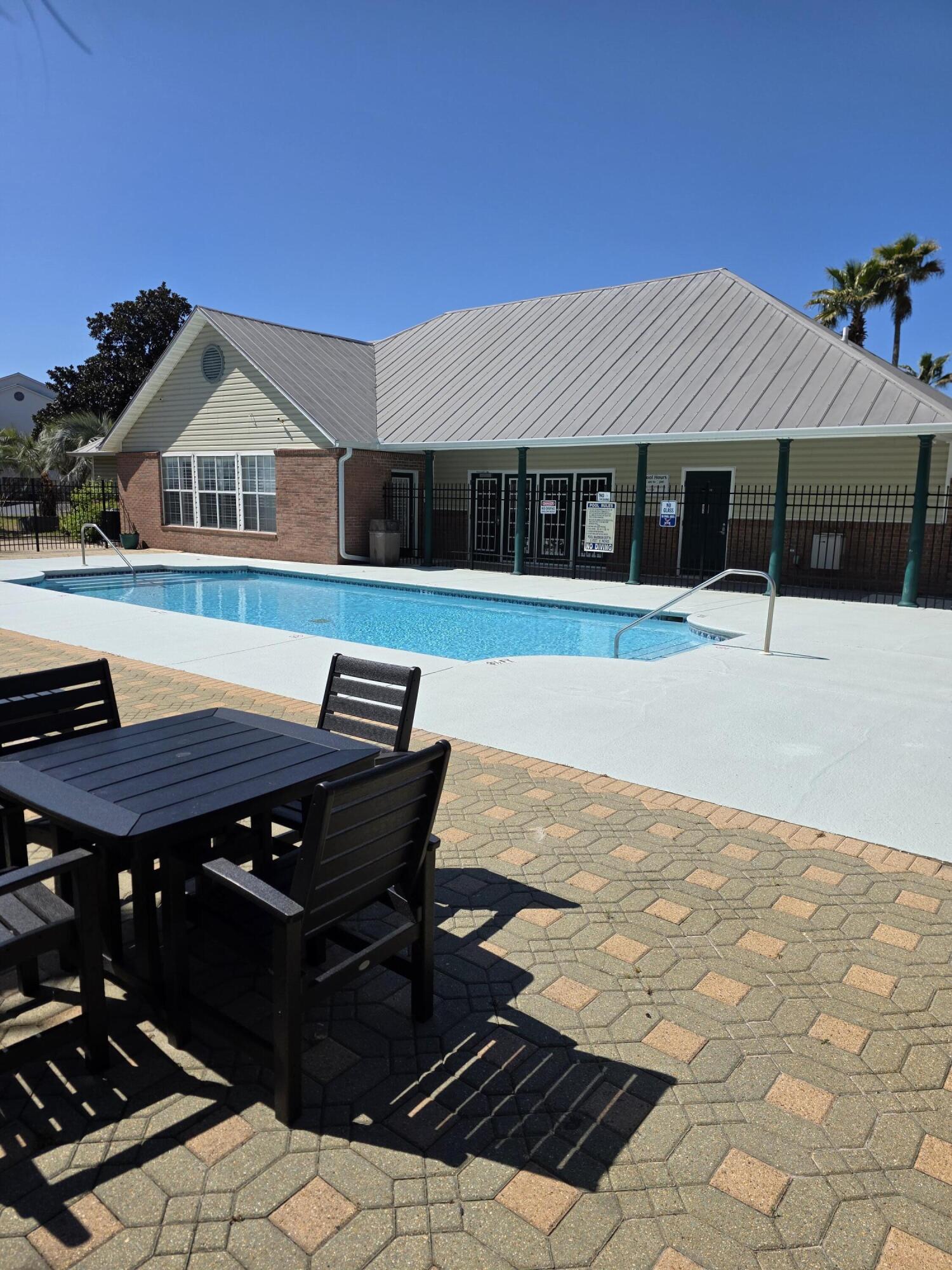 INDIAN LAKE - Residential