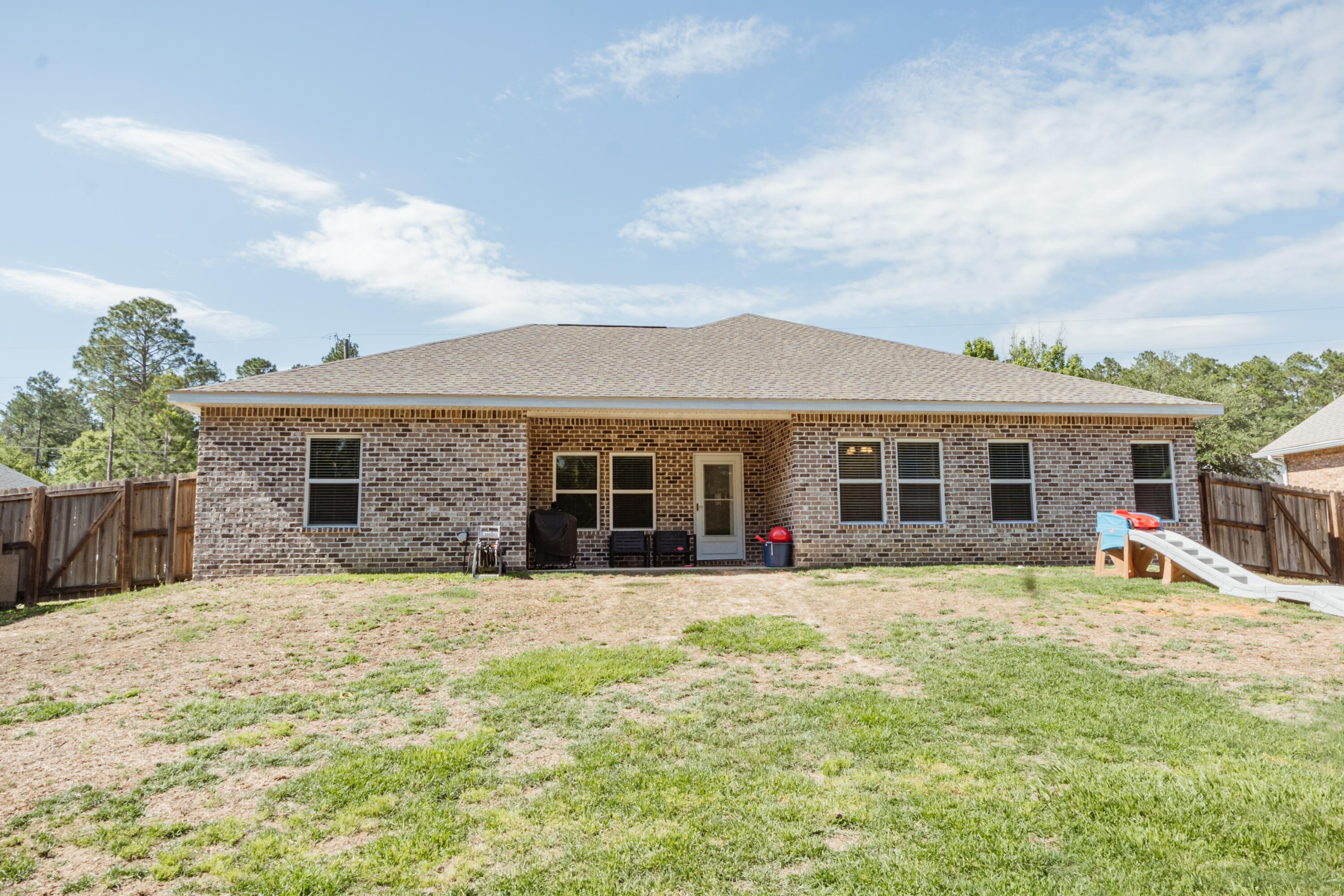 PINEY WOODS EST - Residential Lease