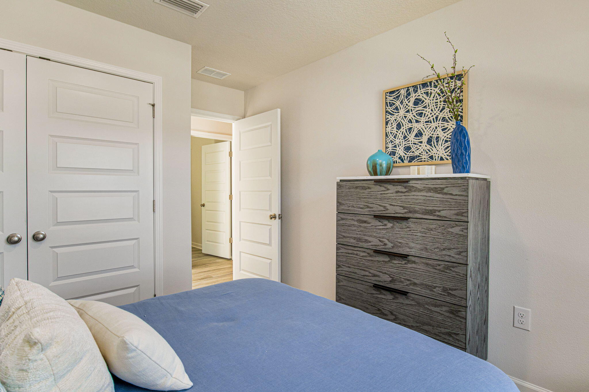 RIVERS COVE - Residential