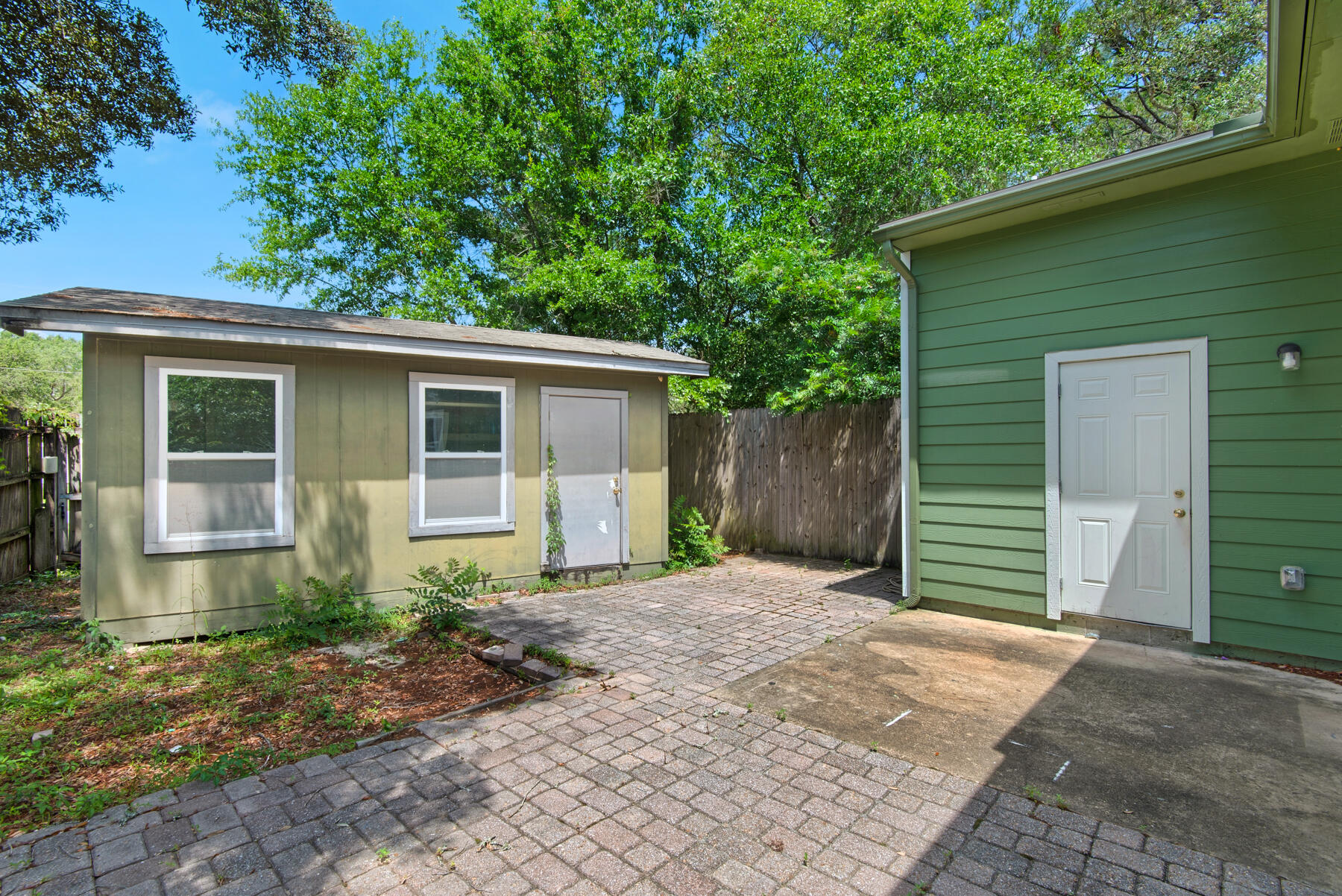 PILLAR OAKS - Residential Lease