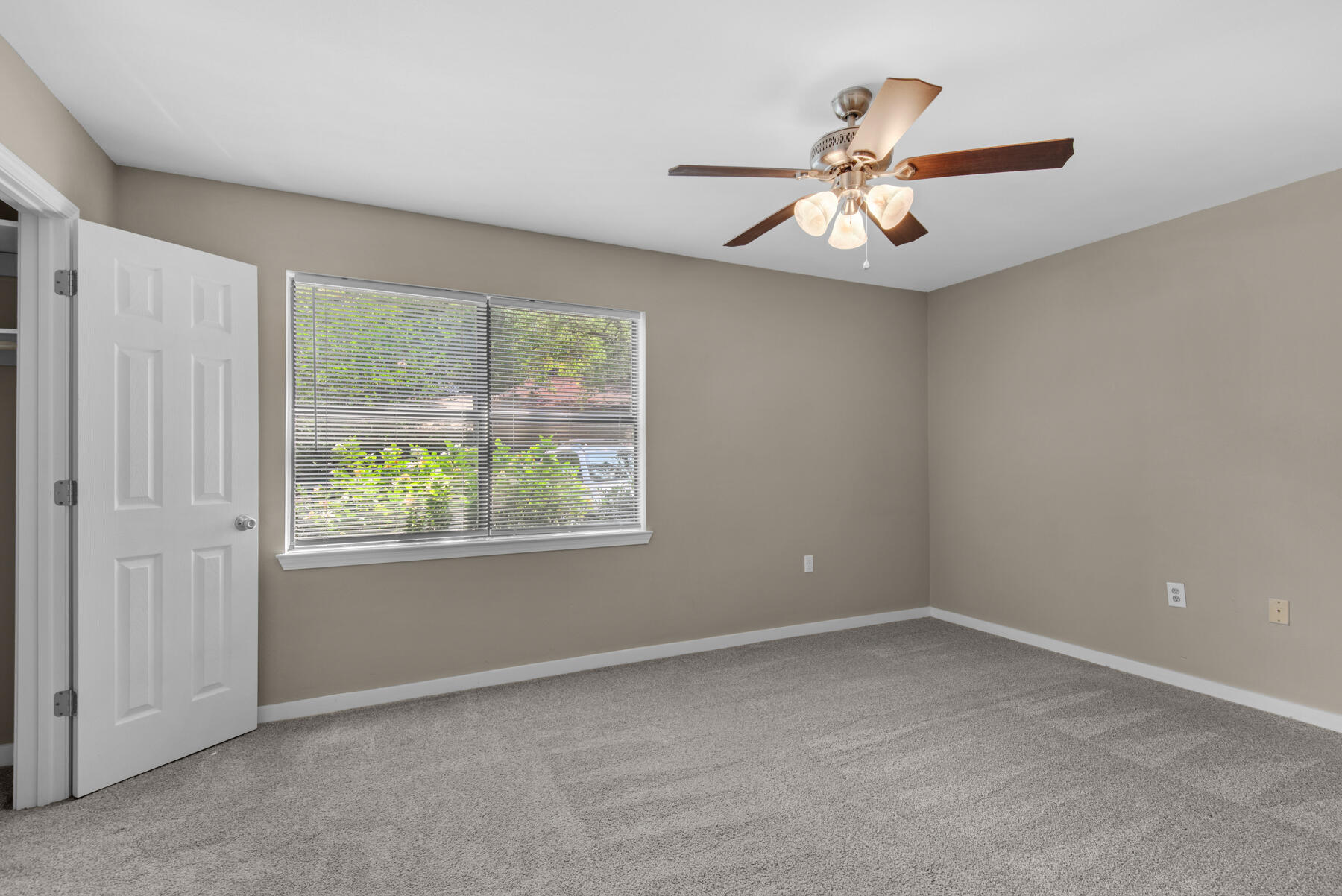 PILLAR OAKS - Residential Lease