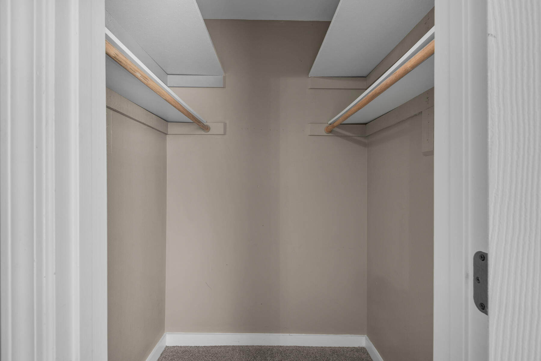 PILLAR OAKS - Residential Lease