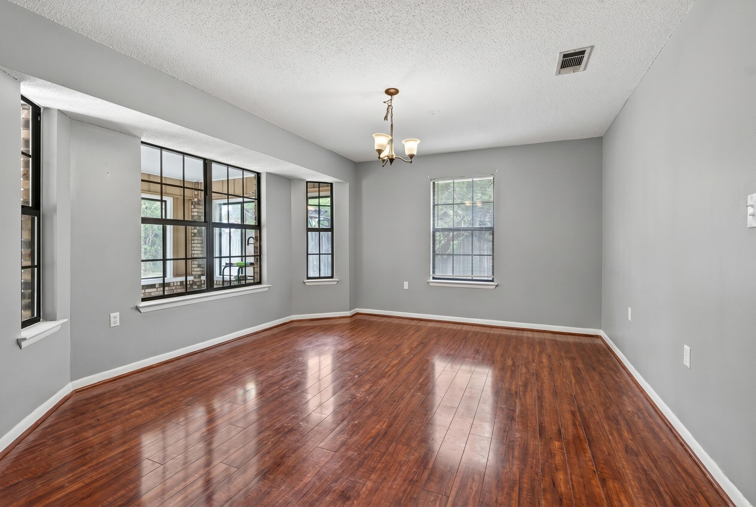 SANTANDER - Residential