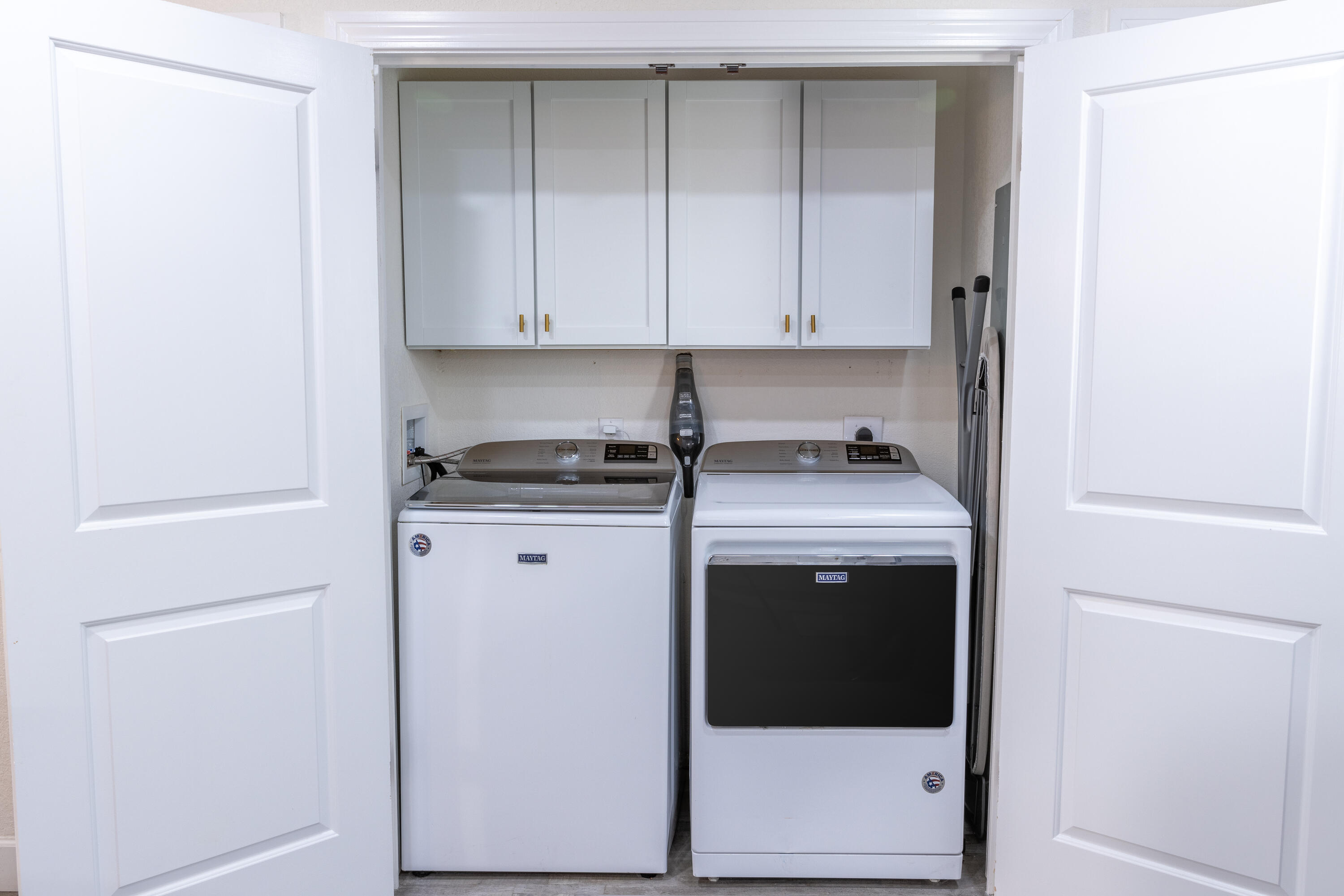 WOODLAND SHORES T/H PH 1 - Residential