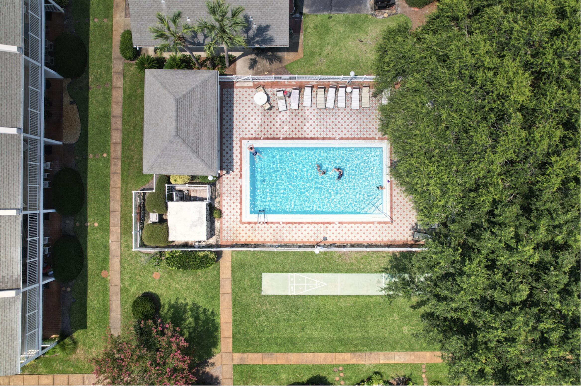 WOODLAND SHORES T/H PH 1 - Residential