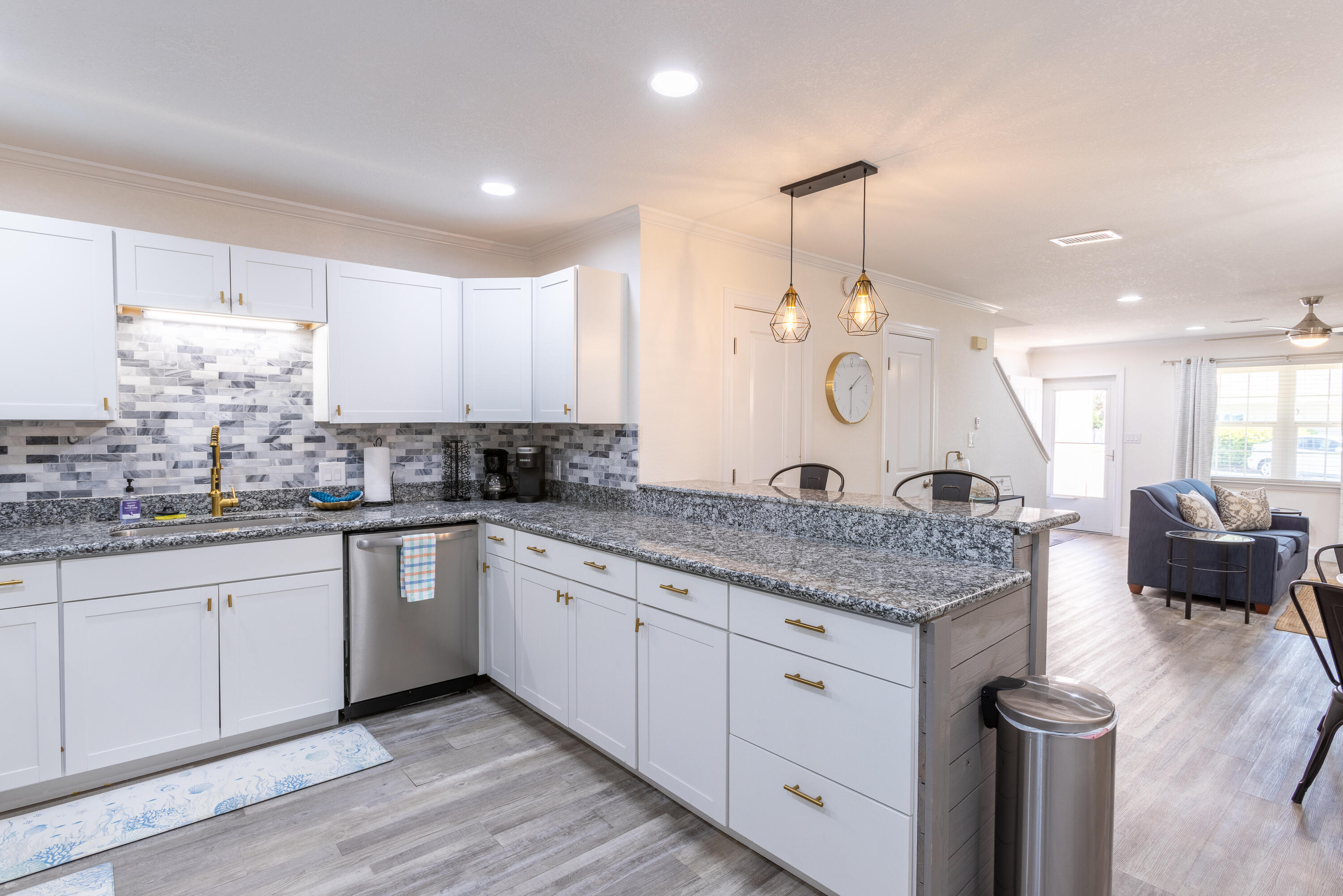 WOODLAND SHORES T/H PH 1 - Residential