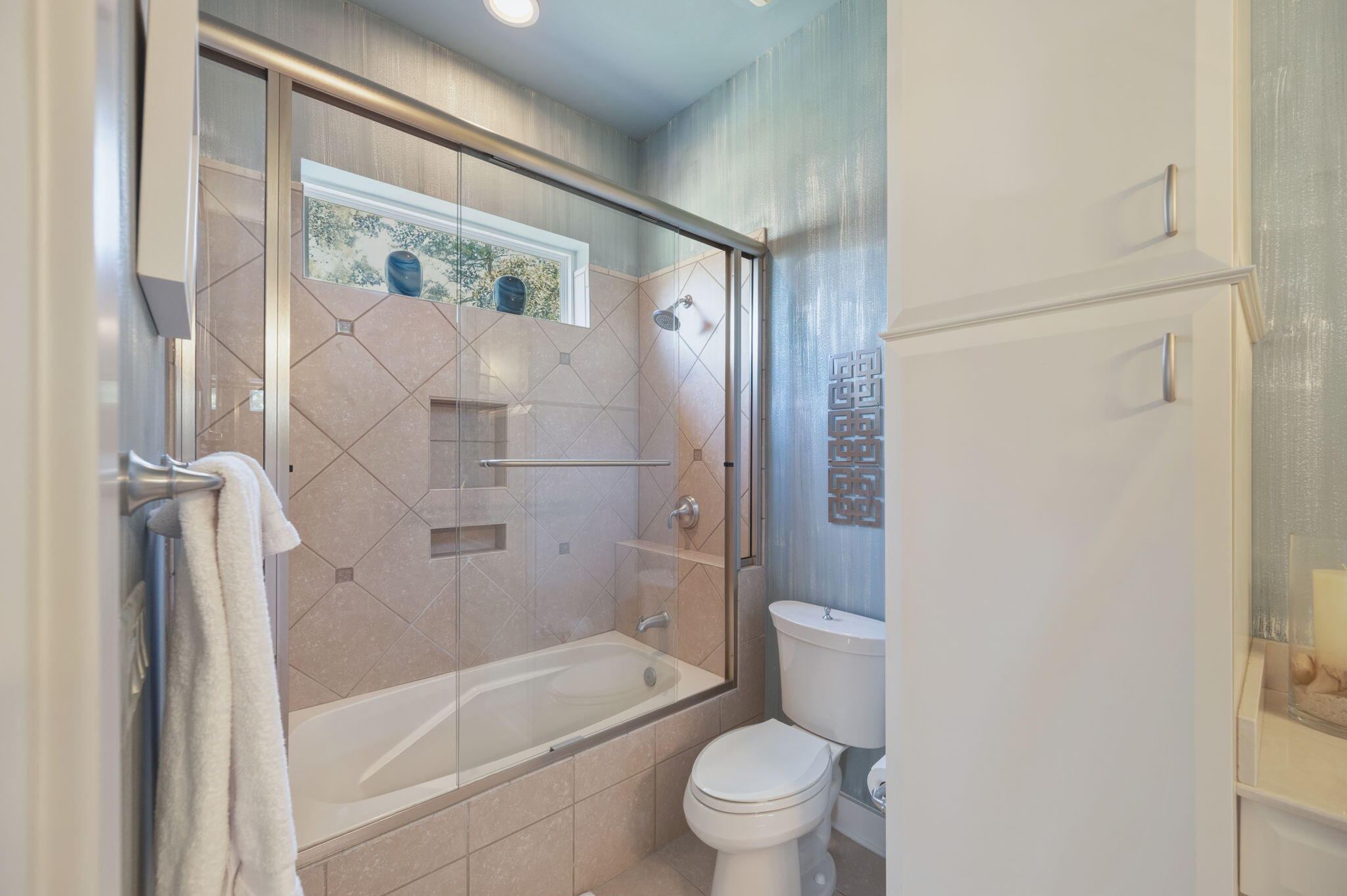 BURNT PINE - Residential