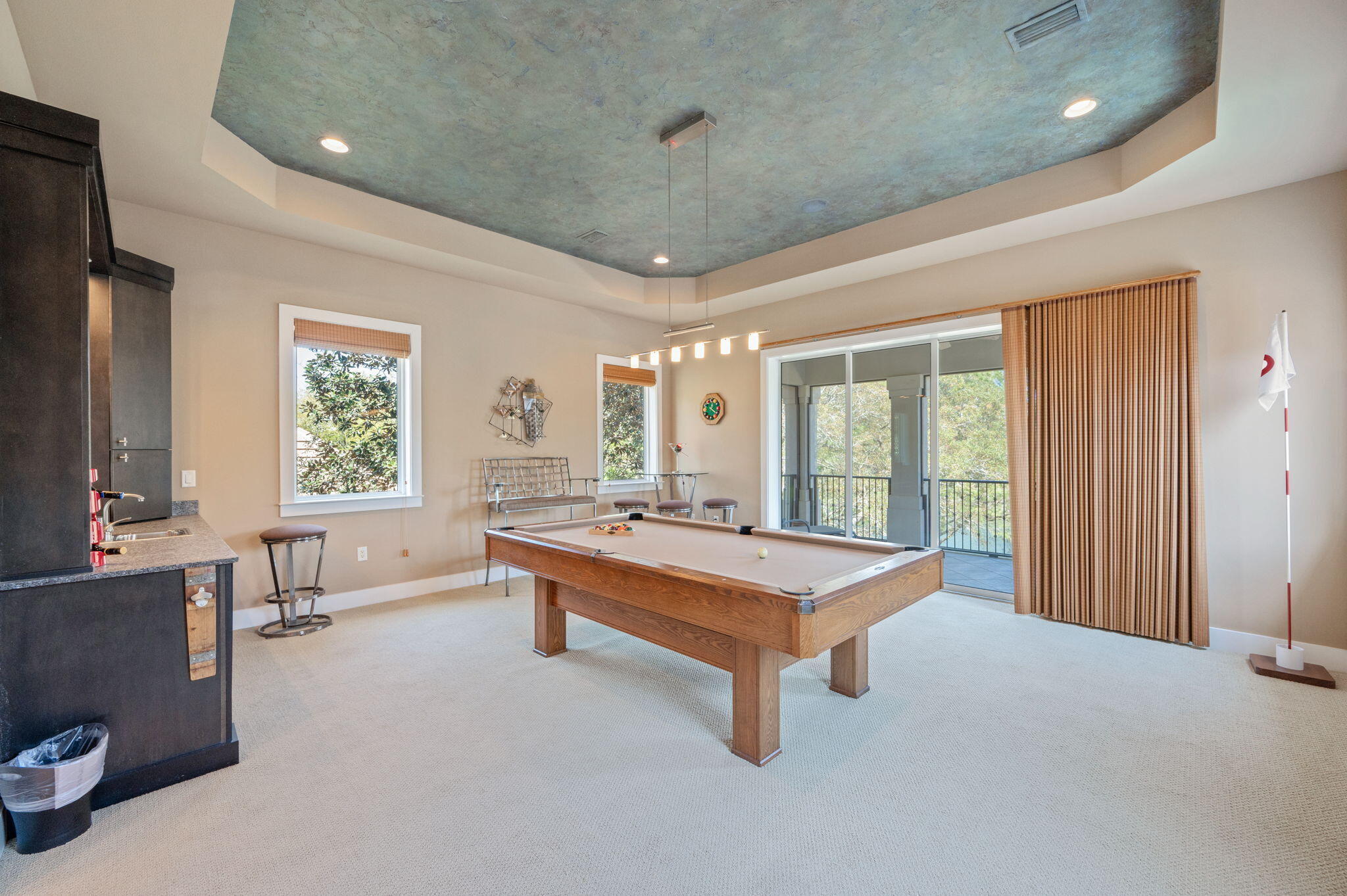 BURNT PINE - Residential