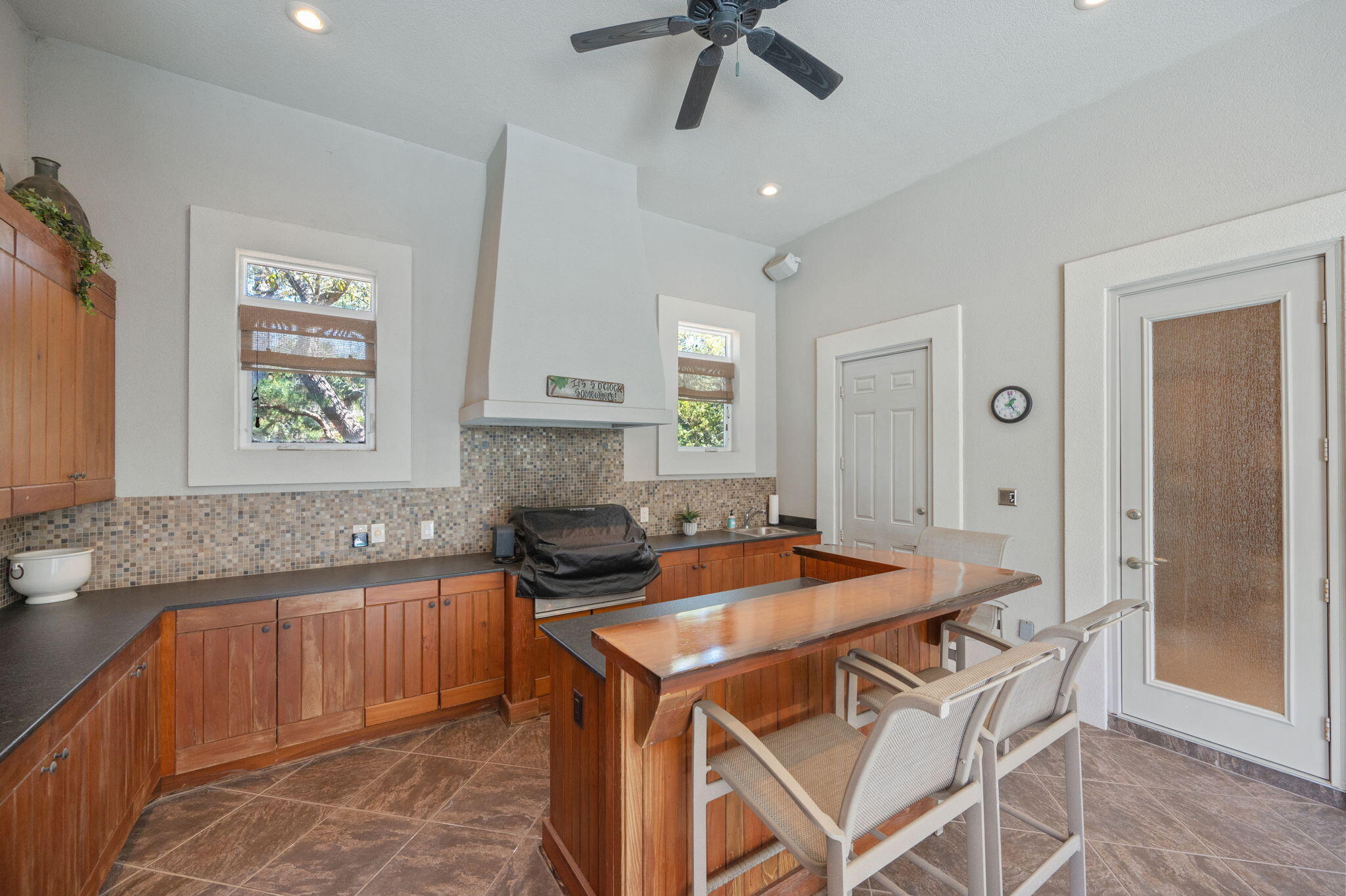 BURNT PINE - Residential