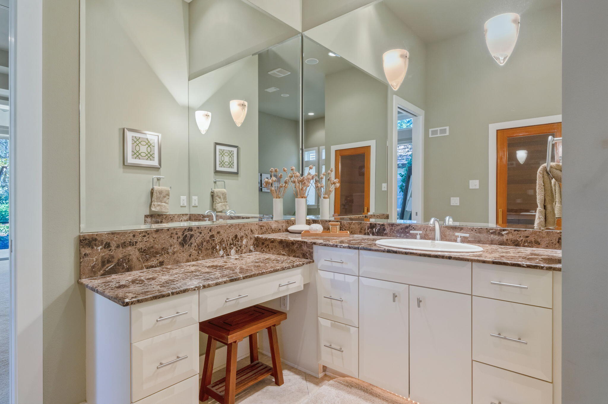 BURNT PINE - Residential