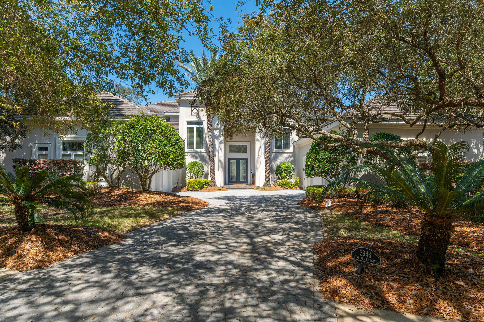 BURNT PINE - Residential