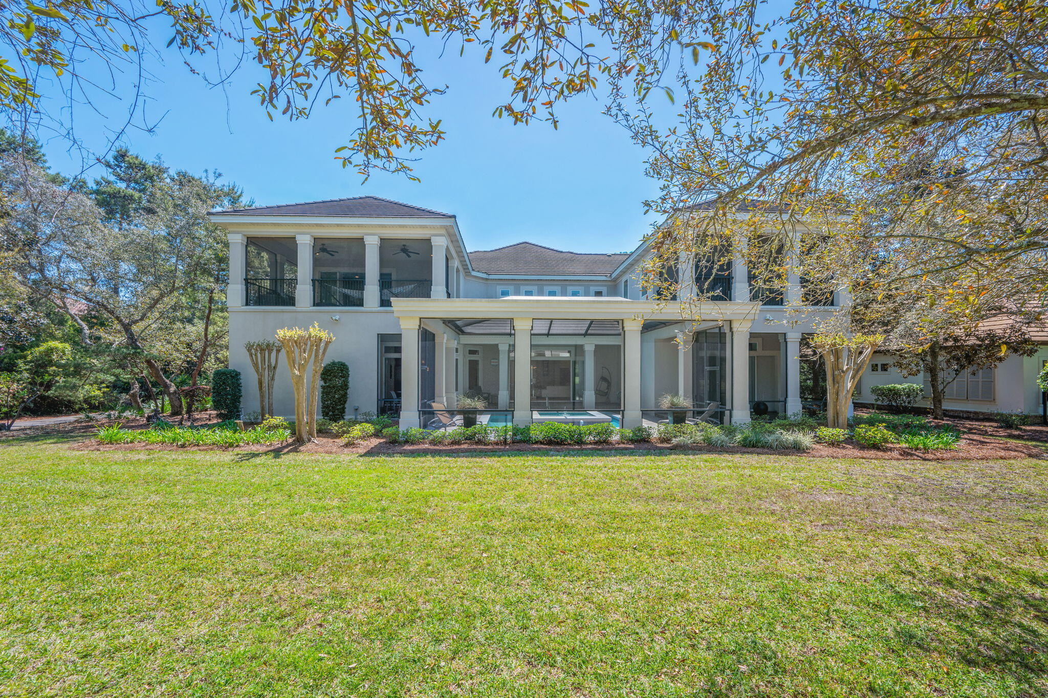 BURNT PINE - Residential