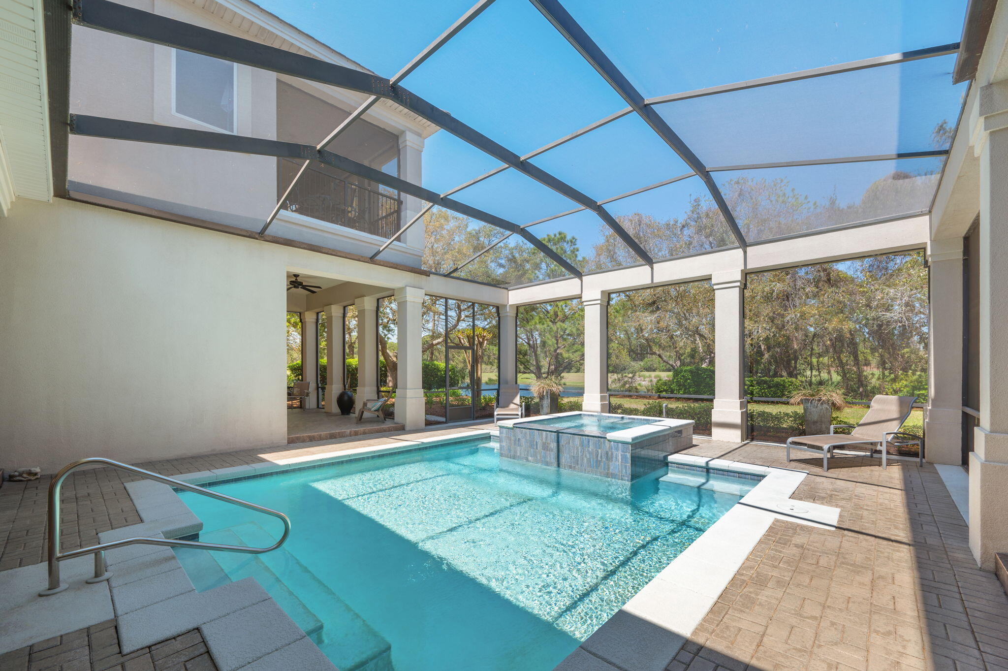 BURNT PINE - Residential