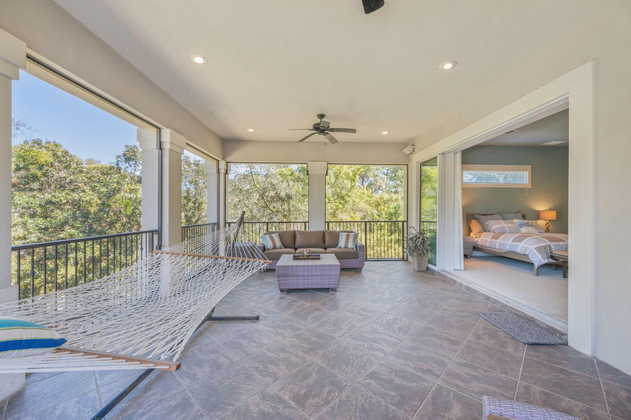 BURNT PINE - Residential