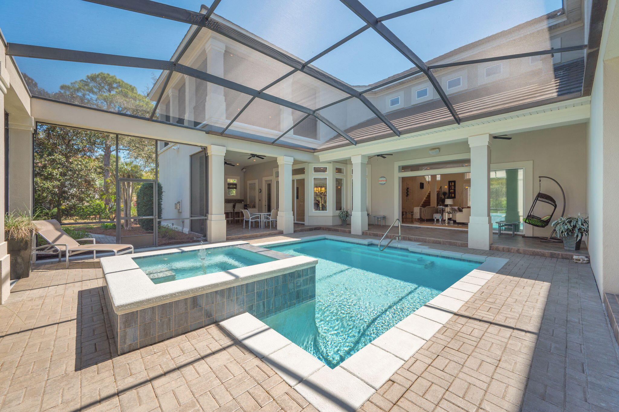 BURNT PINE - Residential