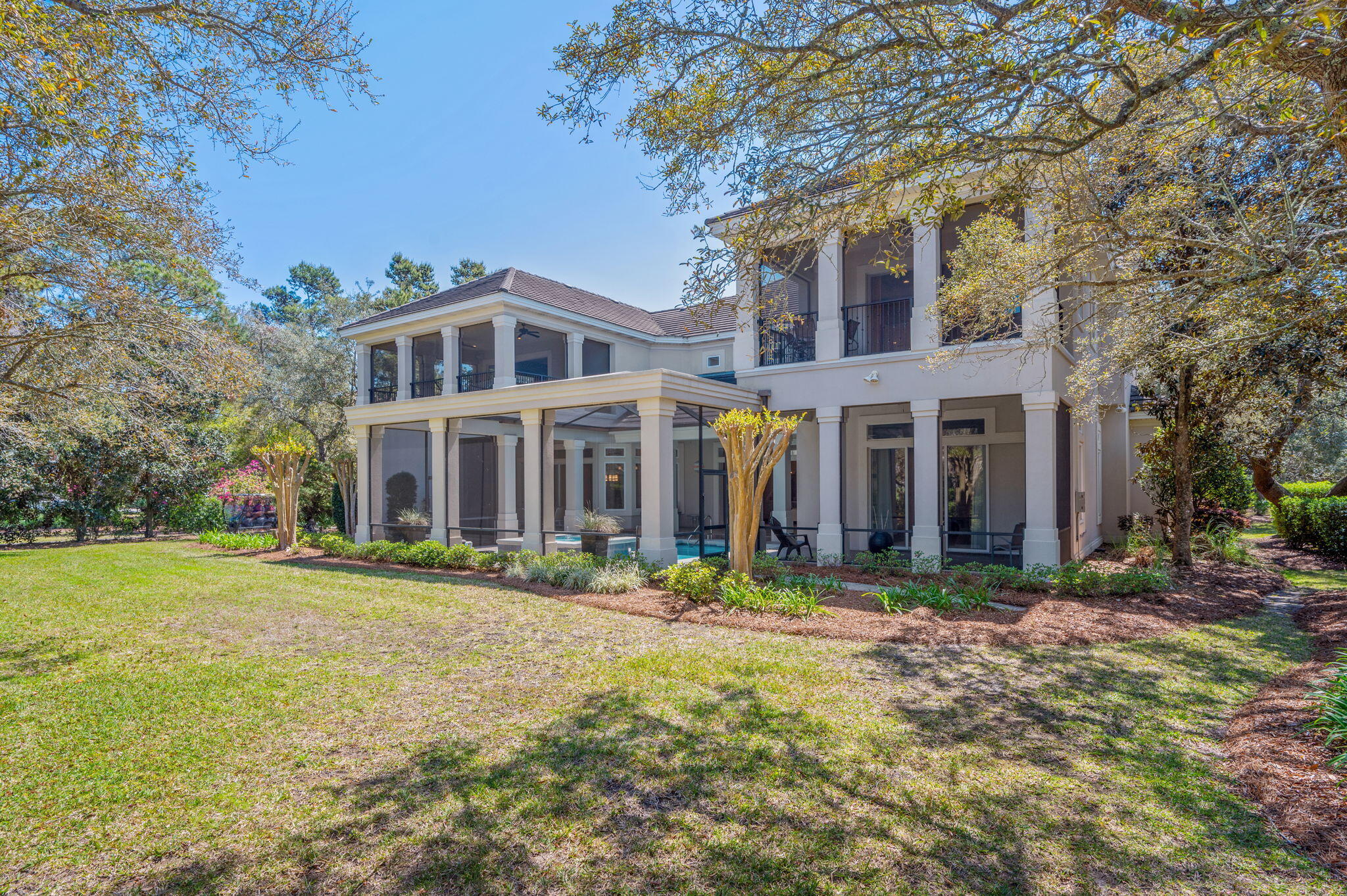 BURNT PINE - Residential