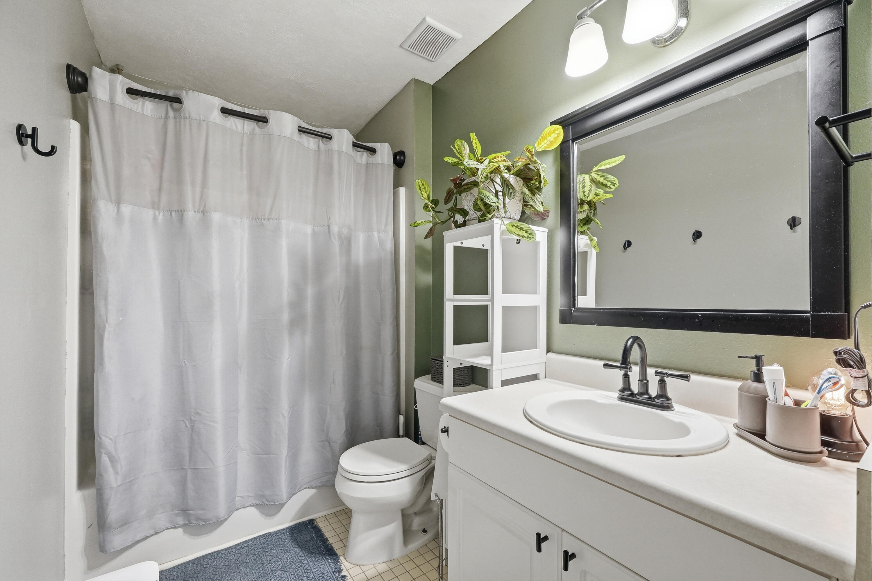 SOUTHMINSTER VILLAGE @ RAINTREE ESTATES - Residential