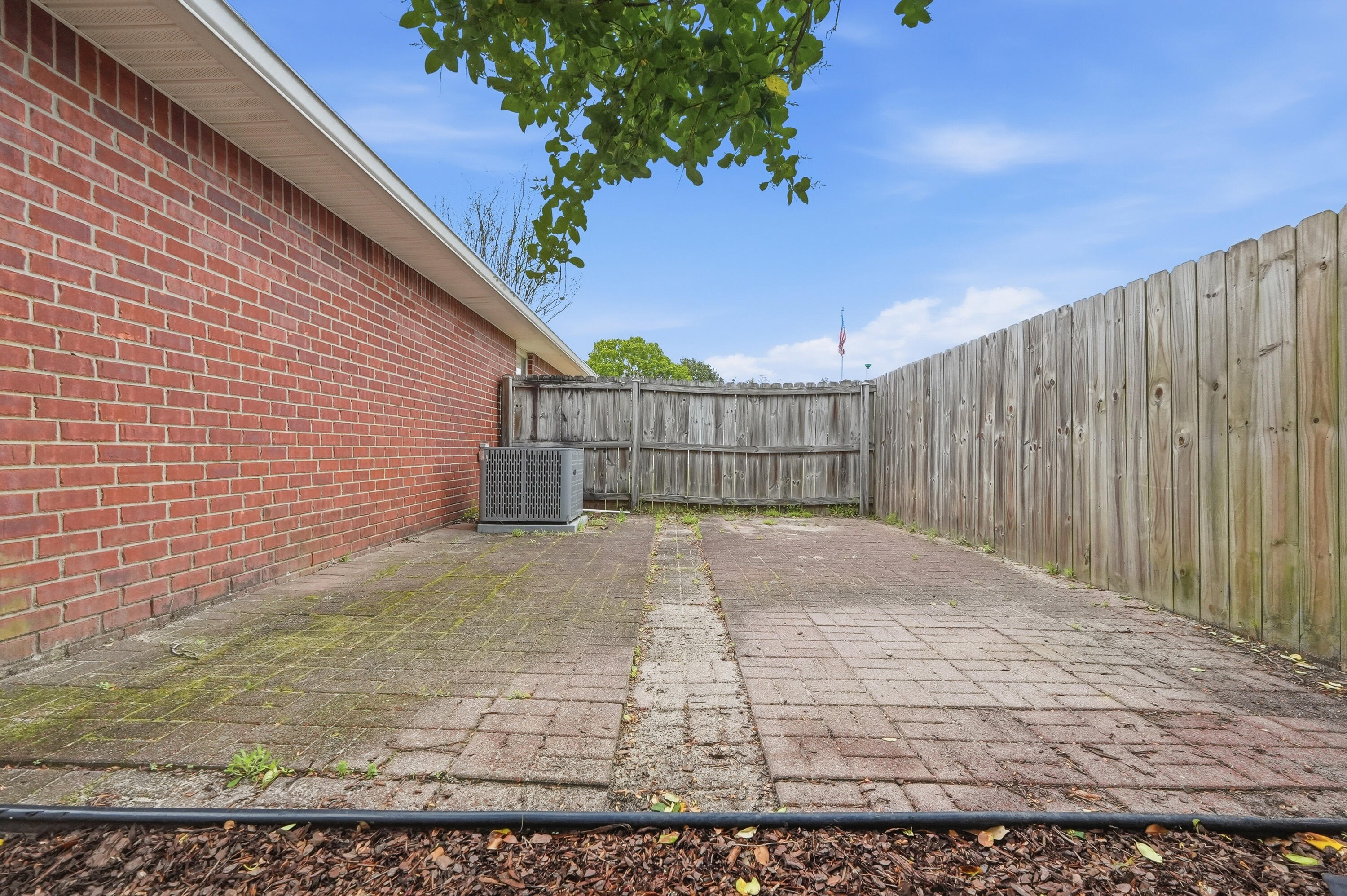 SOUTHMINSTER VILLAGE @ RAINTREE ESTATES - Residential