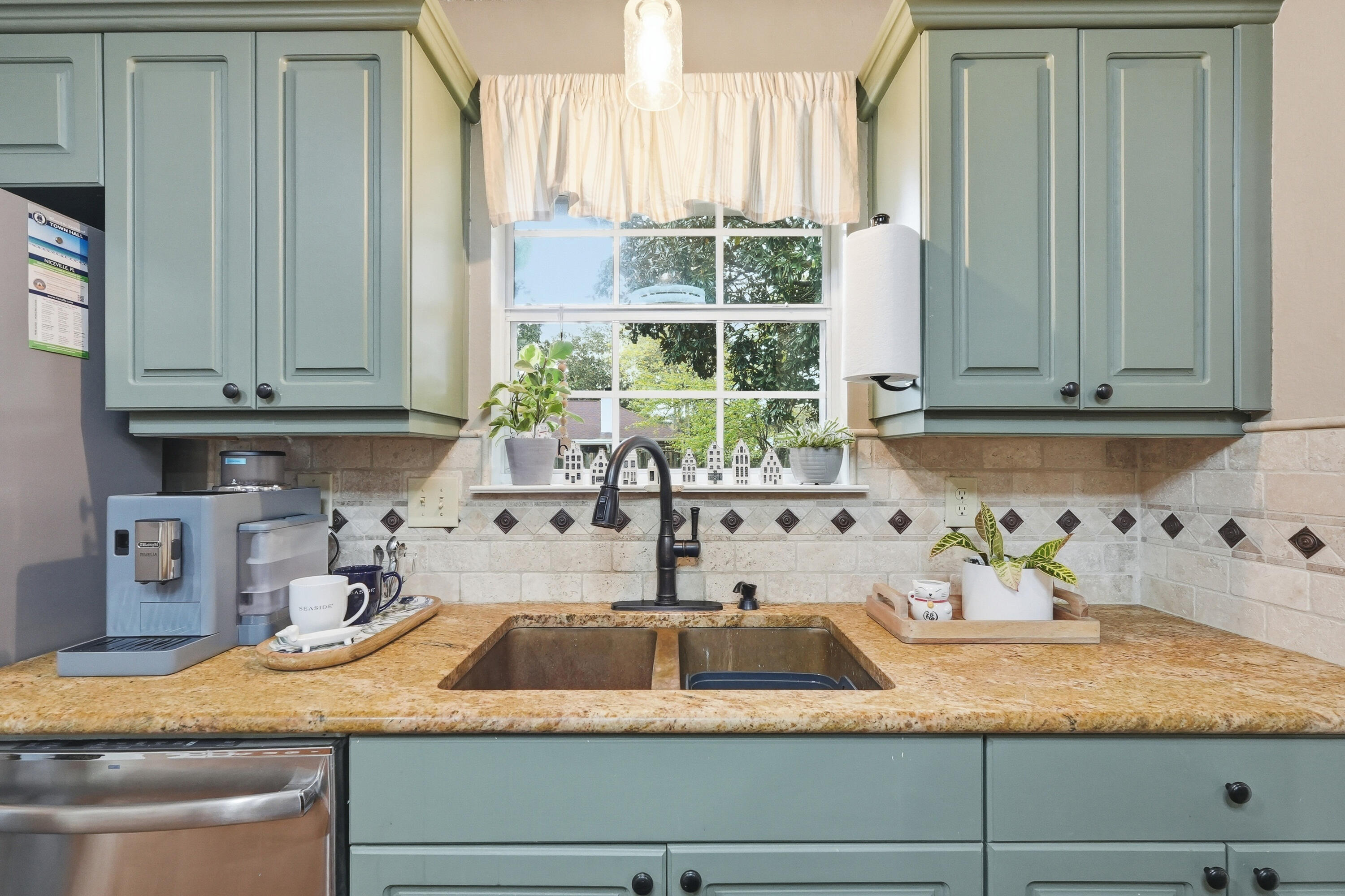 SOUTHMINSTER VILLAGE @ RAINTREE ESTATES - Residential