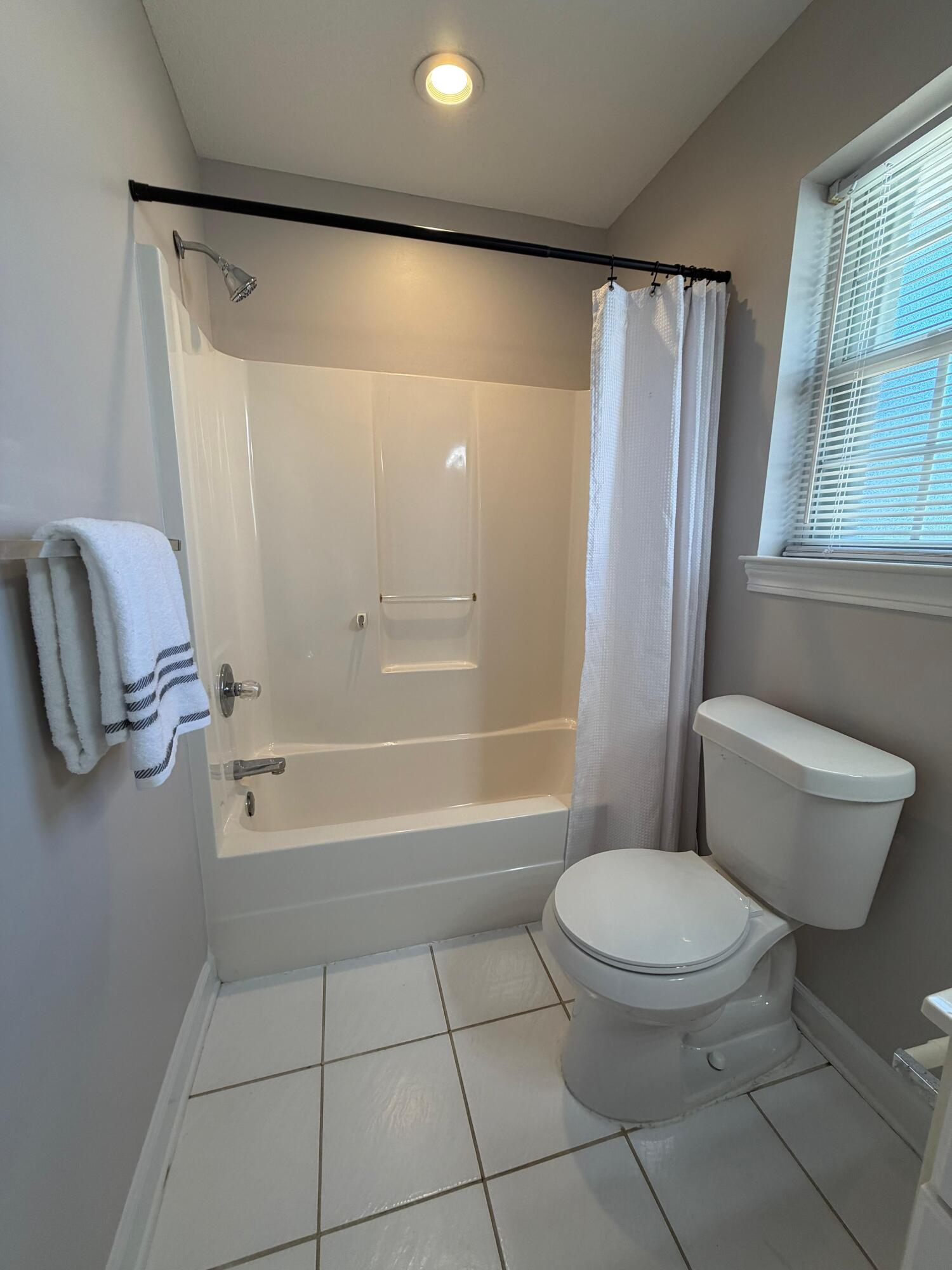 FOREST COVE 1ST ADDN - Residential