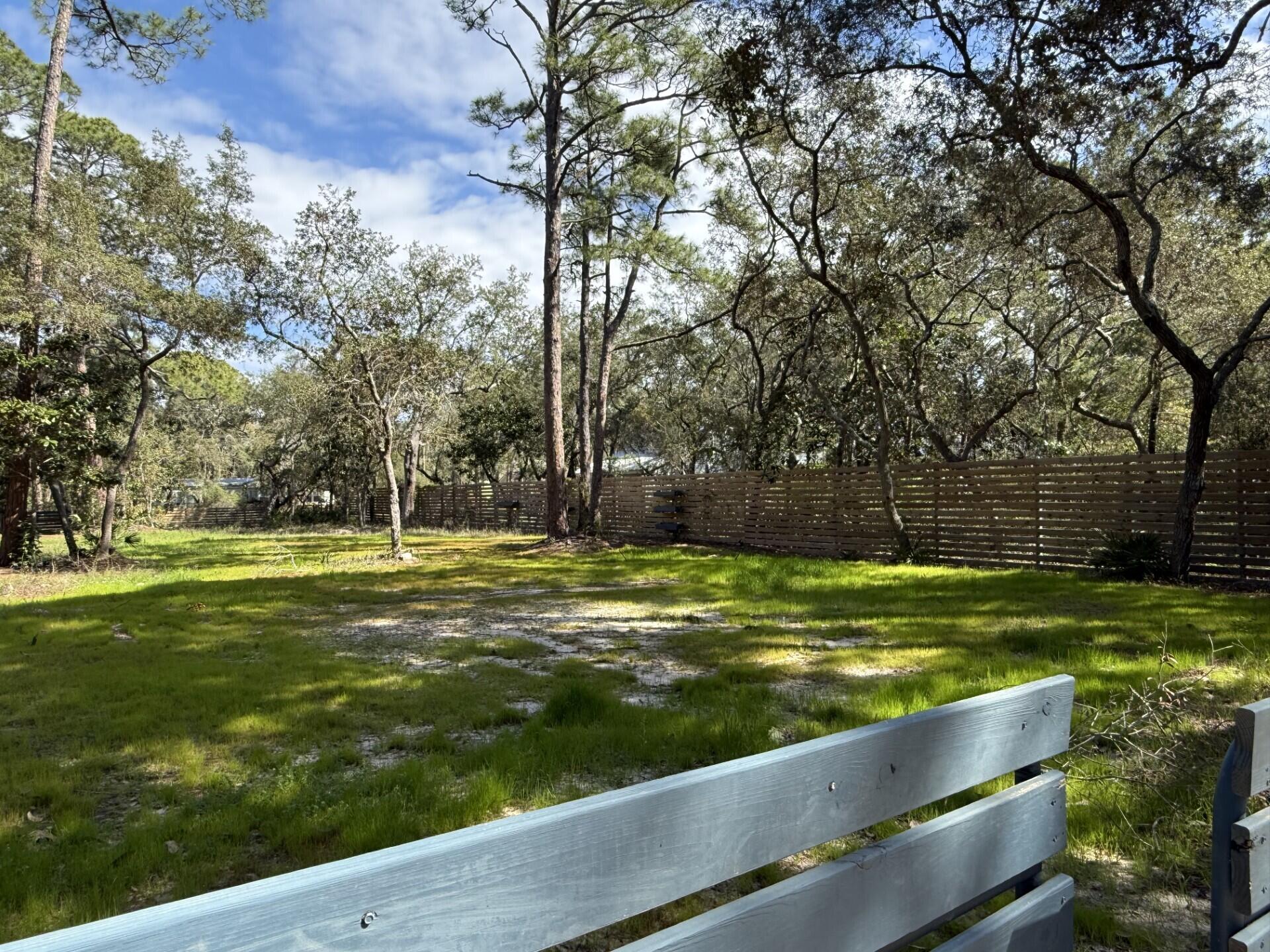 METES & BOUNDS - Land