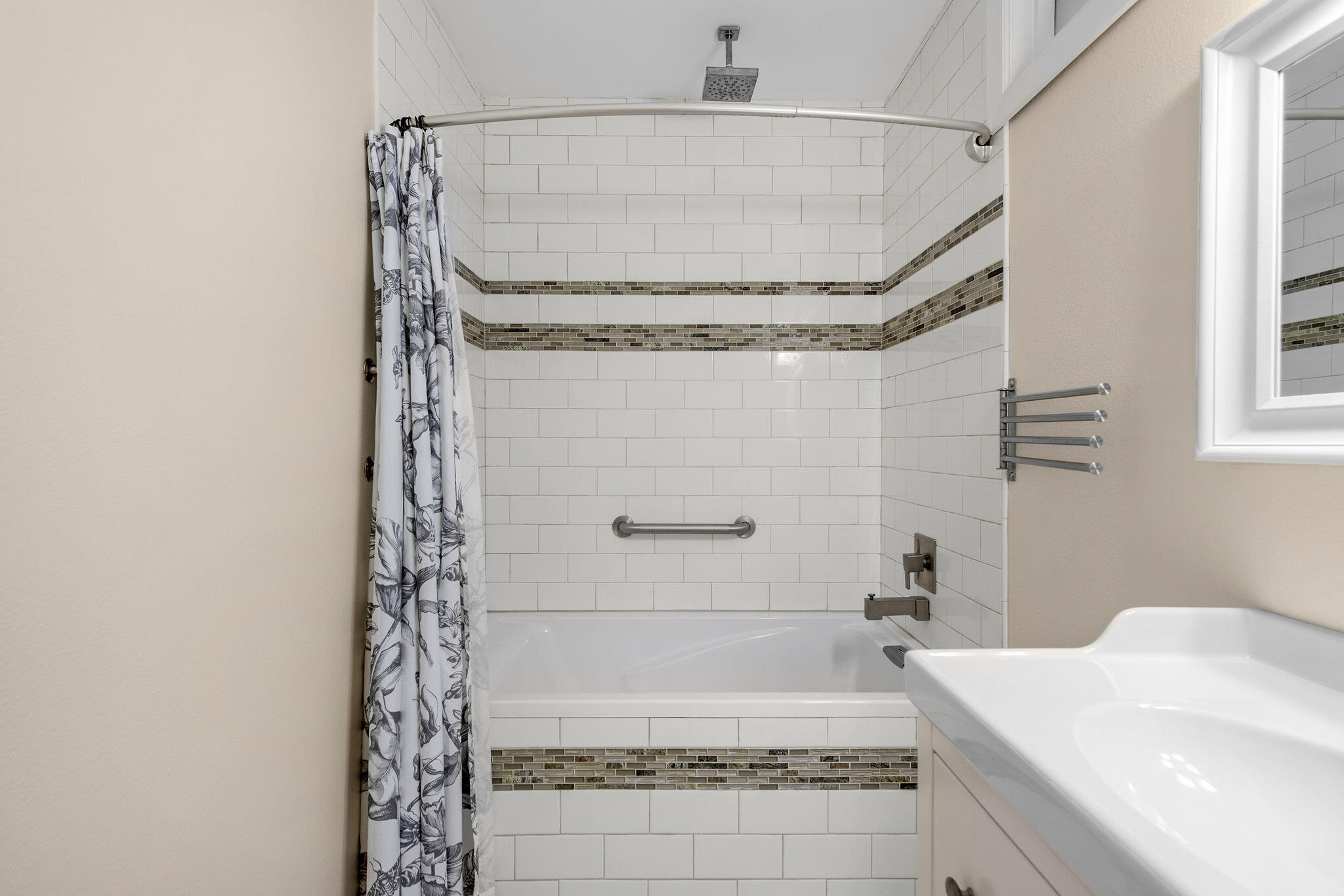 VESTA HEIGHTS 3RD ADDN - Residential